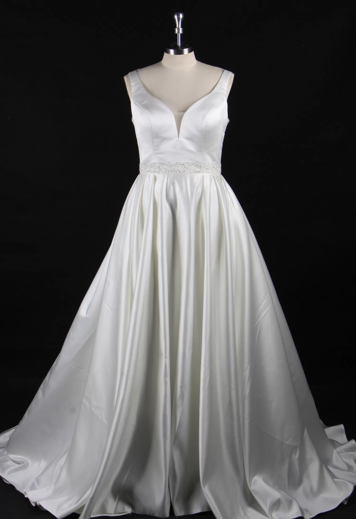 Classic V-Neck Princess Silhouette Beaded Belt Wedding Dress