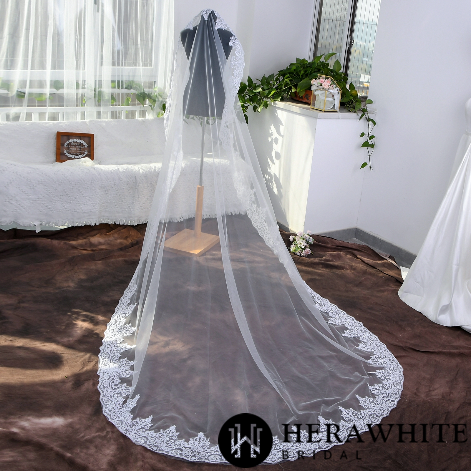 Lace Edge Ruffle Tulle Cathedral LengthBridal Veil