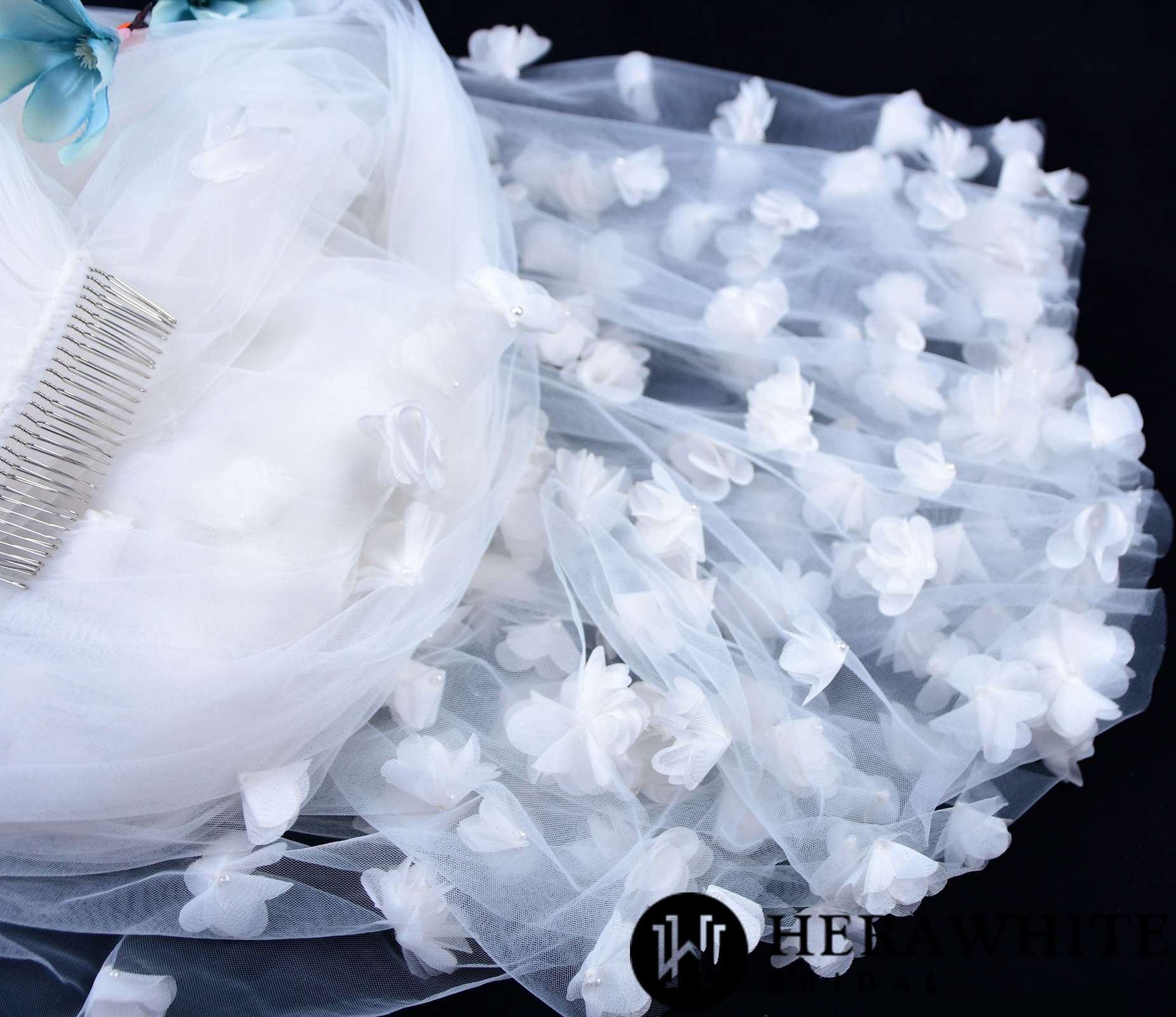 Elegant 3D Flower Cathedral Length Bridal Veil