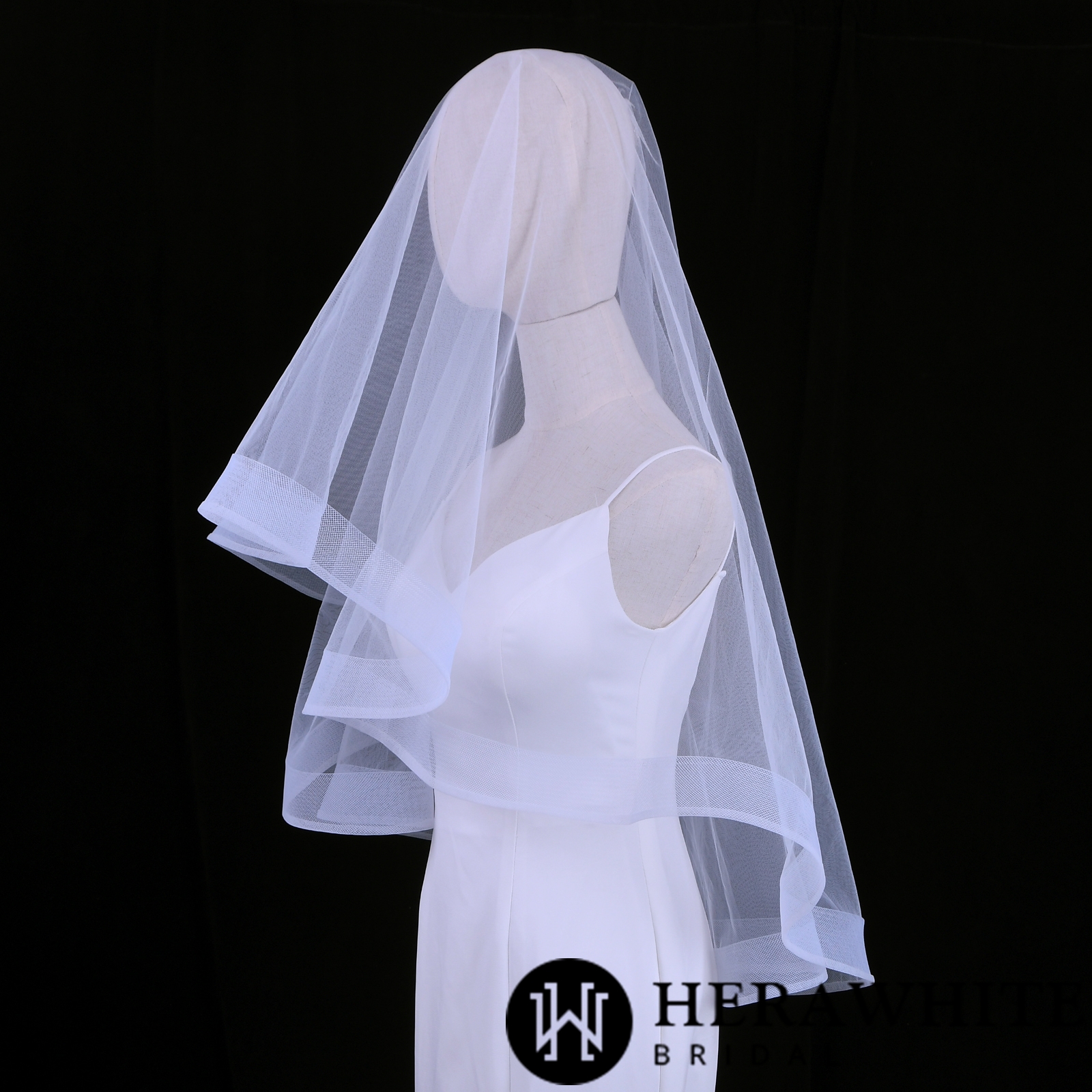 Simple Two-tier Fingertip Length Fan Bridal Veil