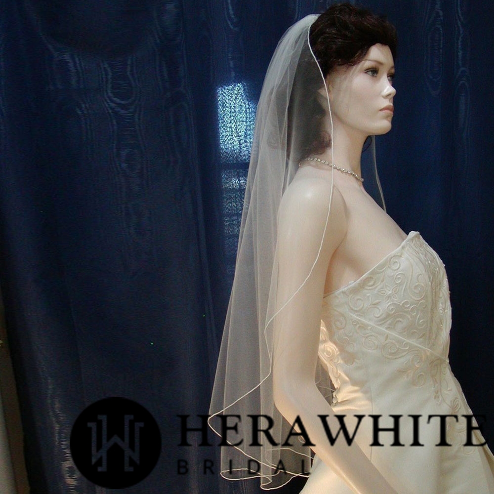Simple Tulle Fingertip Length Bridal Veil