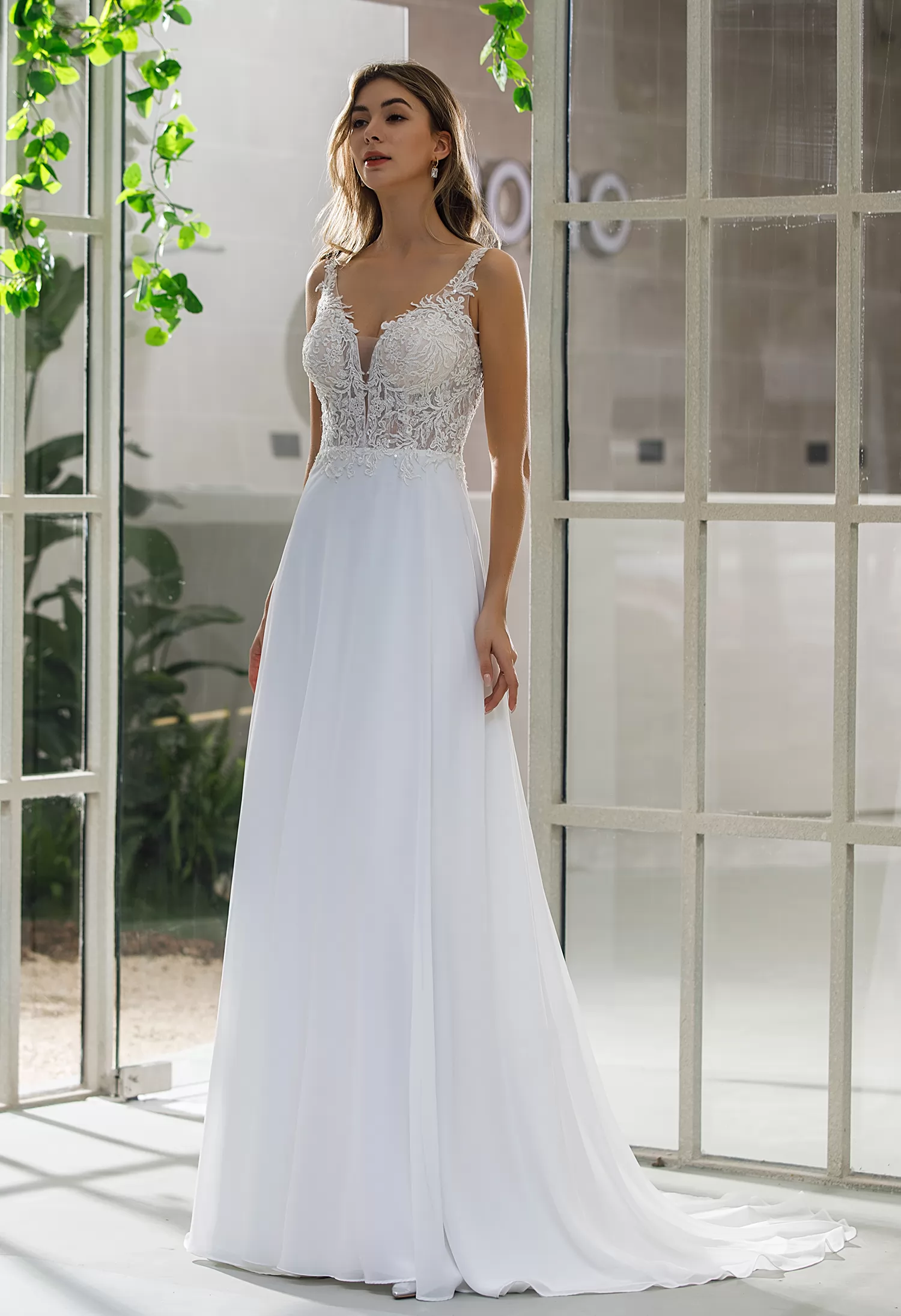 Simple Lace A-line Chiffon Wedding Dress
