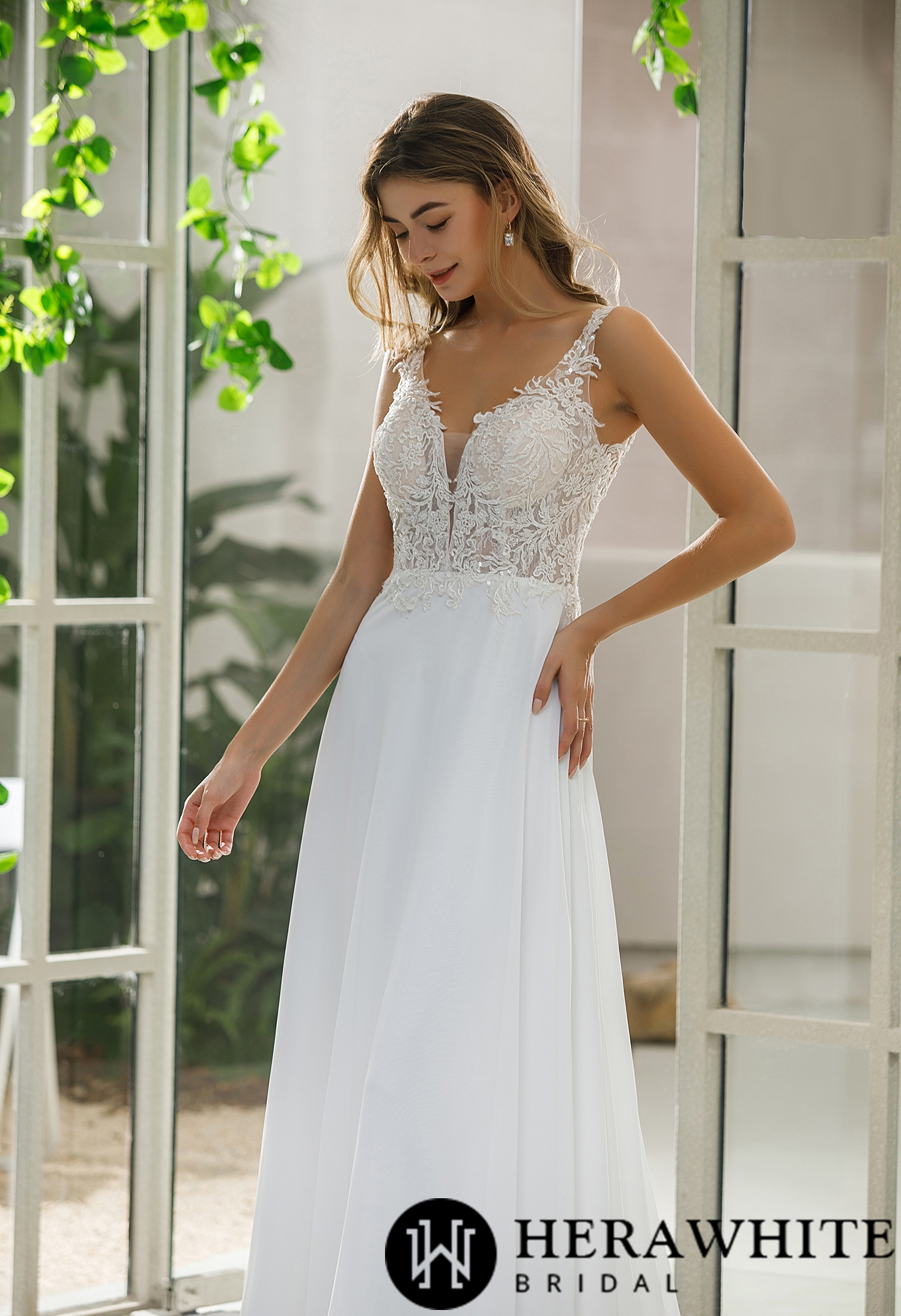 Simple Lace A-line Chiffon Wedding Dress