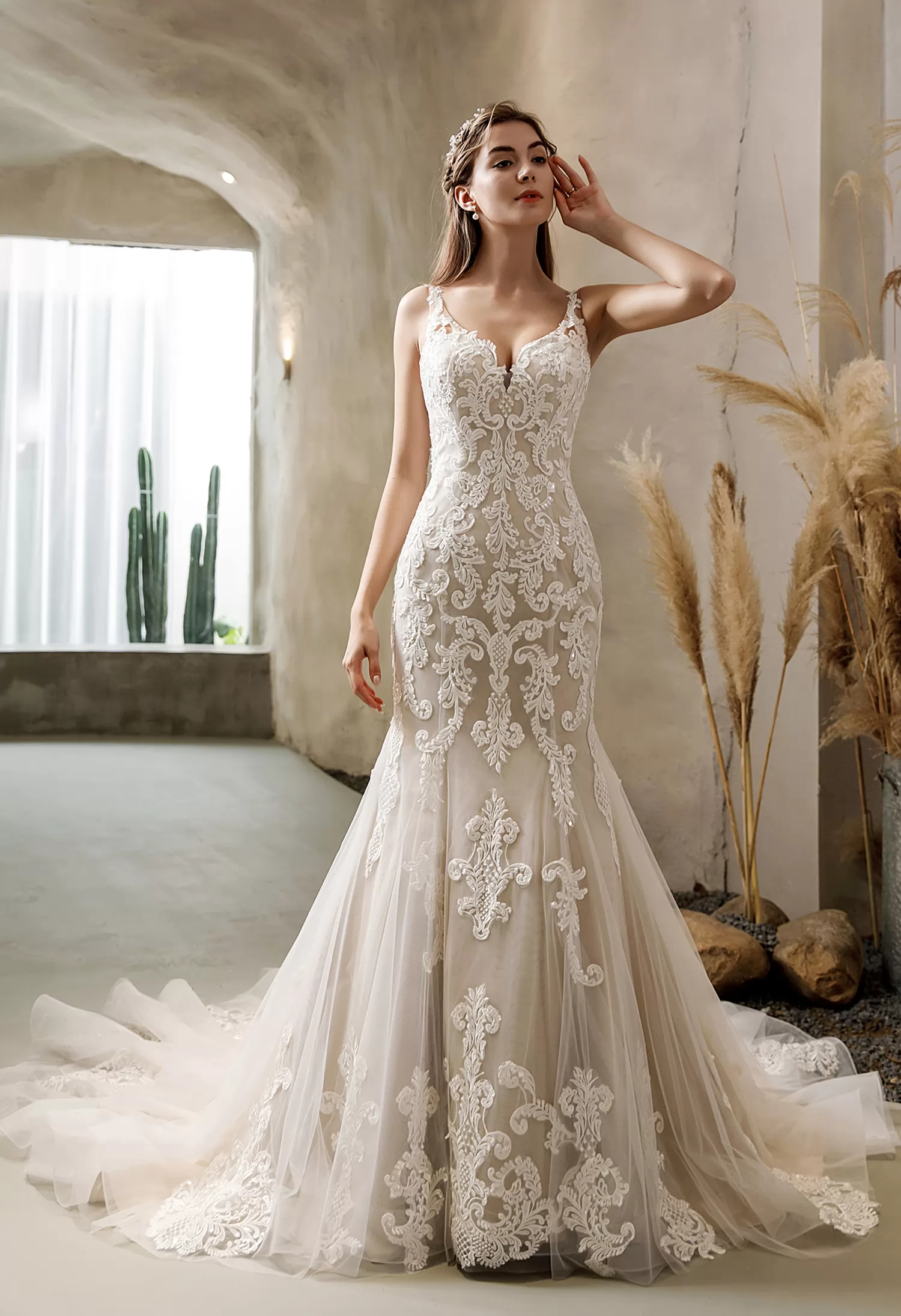 Vintage Lace Fit and Flare Court Train Wedding Dress Wholesale