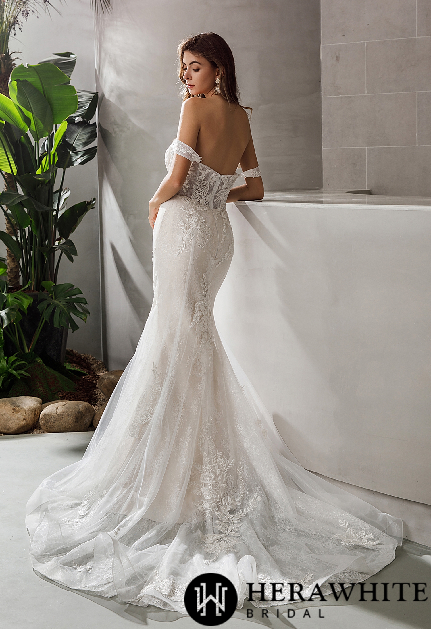Romantic Sweetheart Neckline Illusion Bodice Wedding Dress