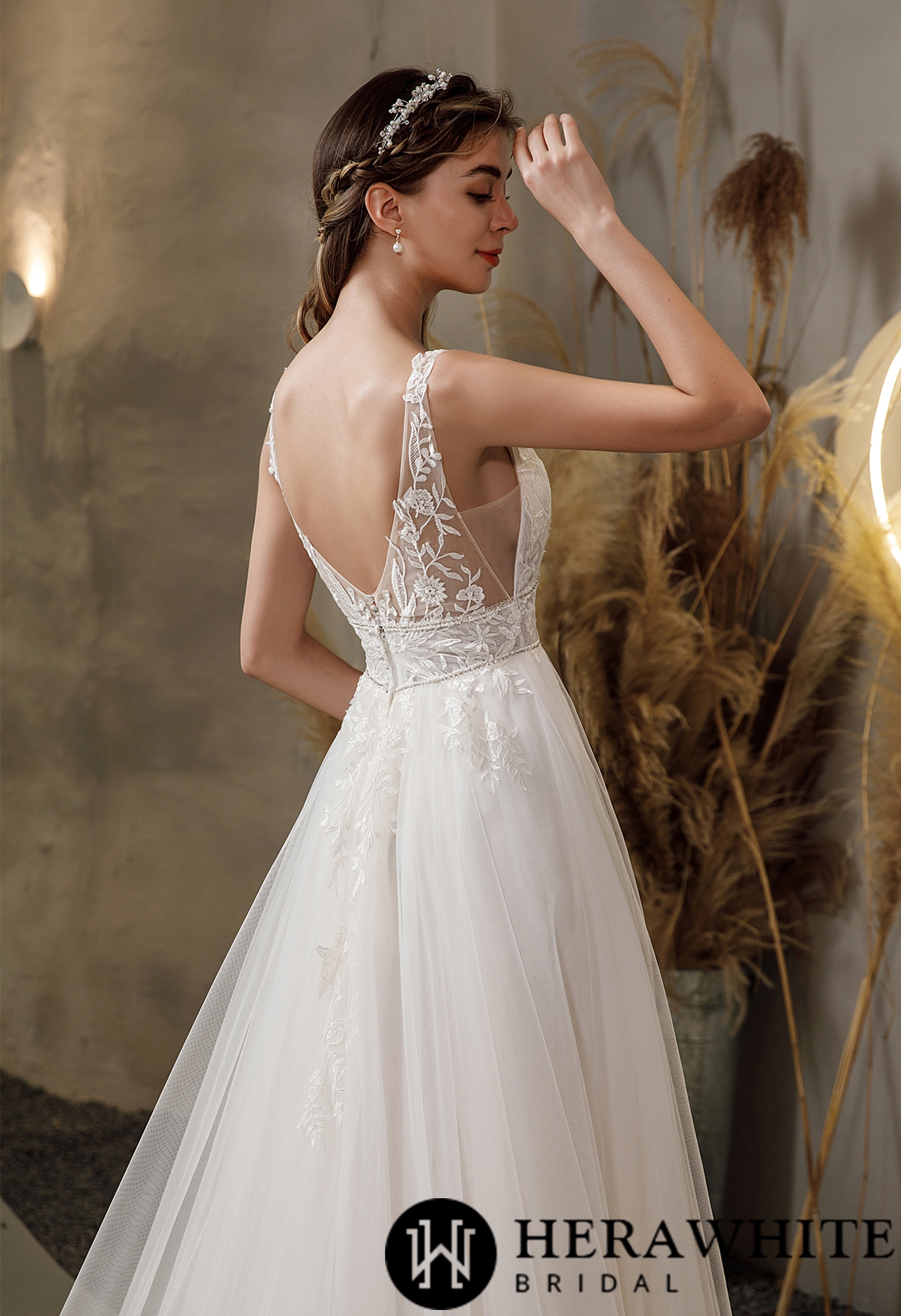 V-neck Tulle Double Banded Waist Wedding Dress
