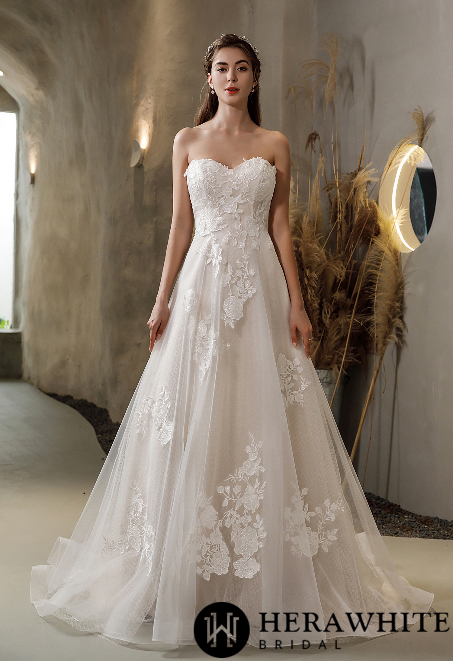 Floral Lace Detachable Off-the-Shoulder Straps Wedding Dress