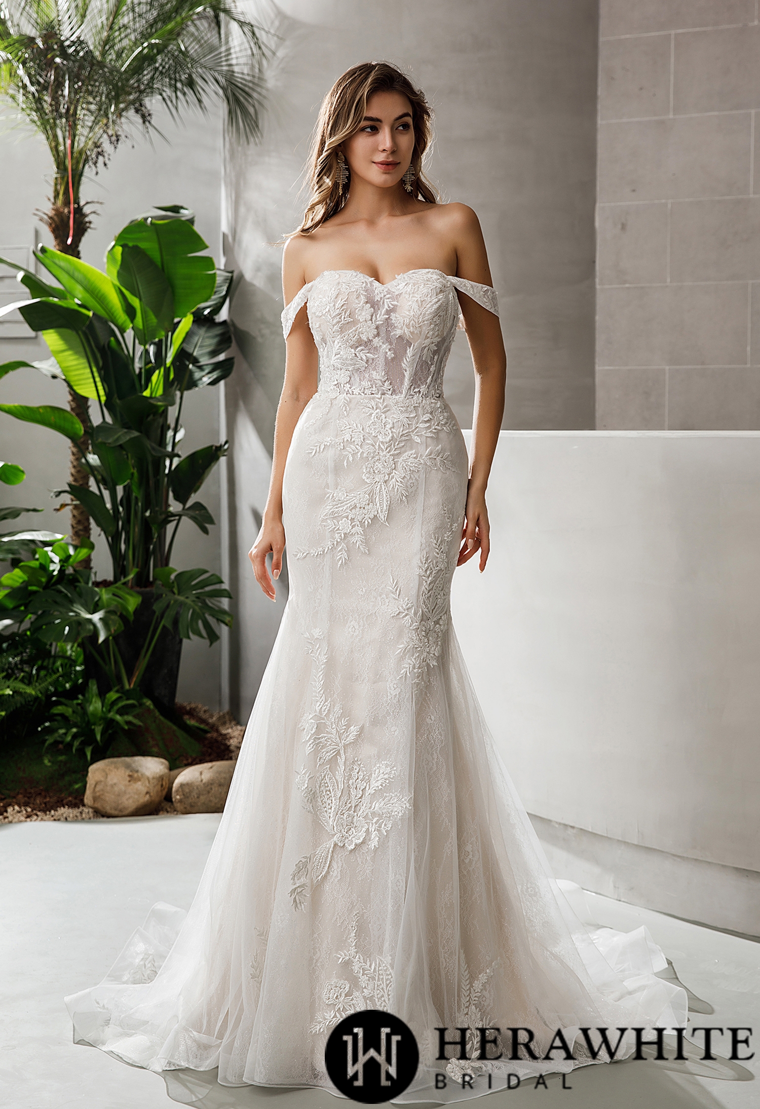Romantic Sweetheart Neckline Illusion Bodice Wedding Dress