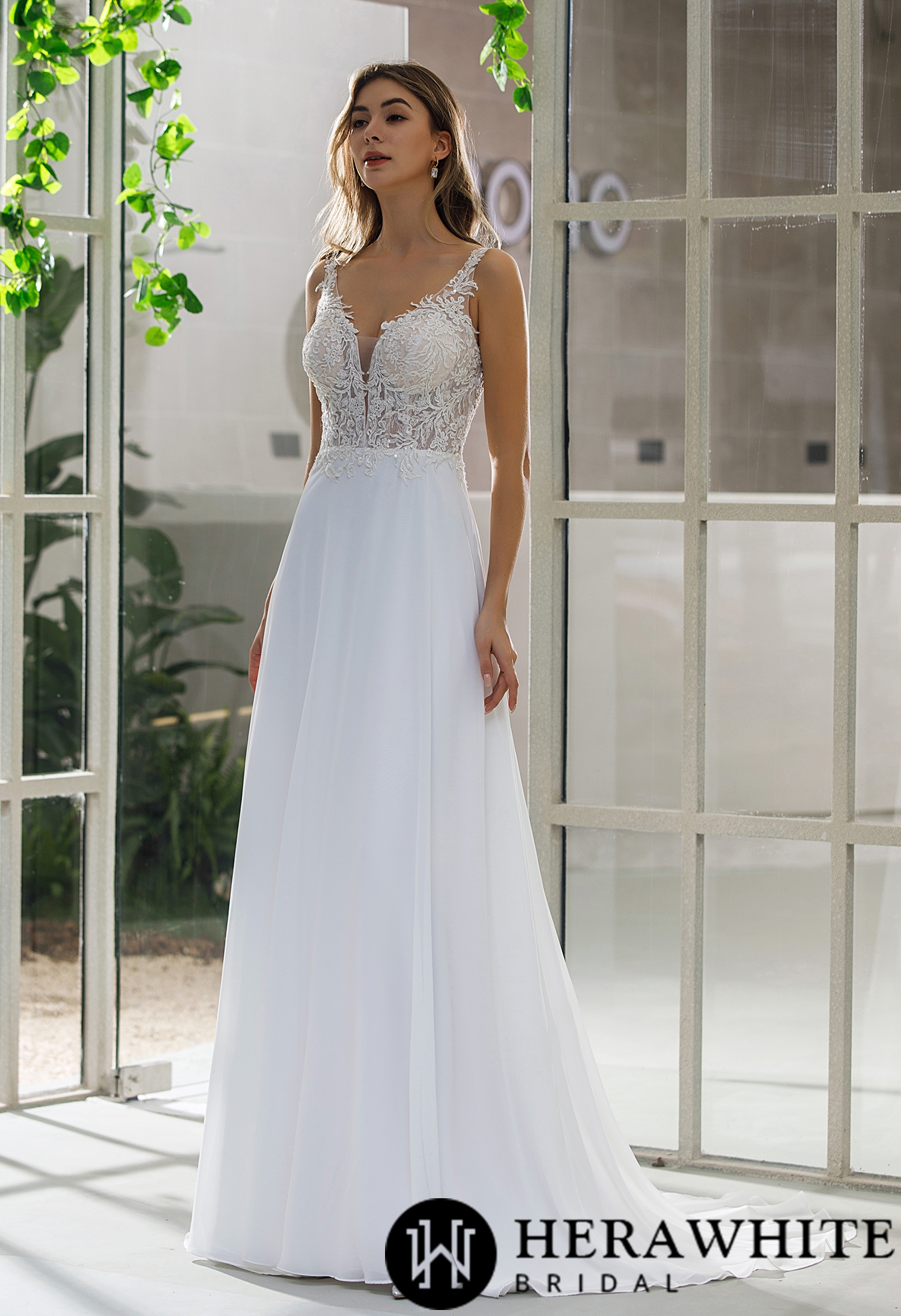 In Stock/ Simple Lace A-line Chiffon Wedding Dress