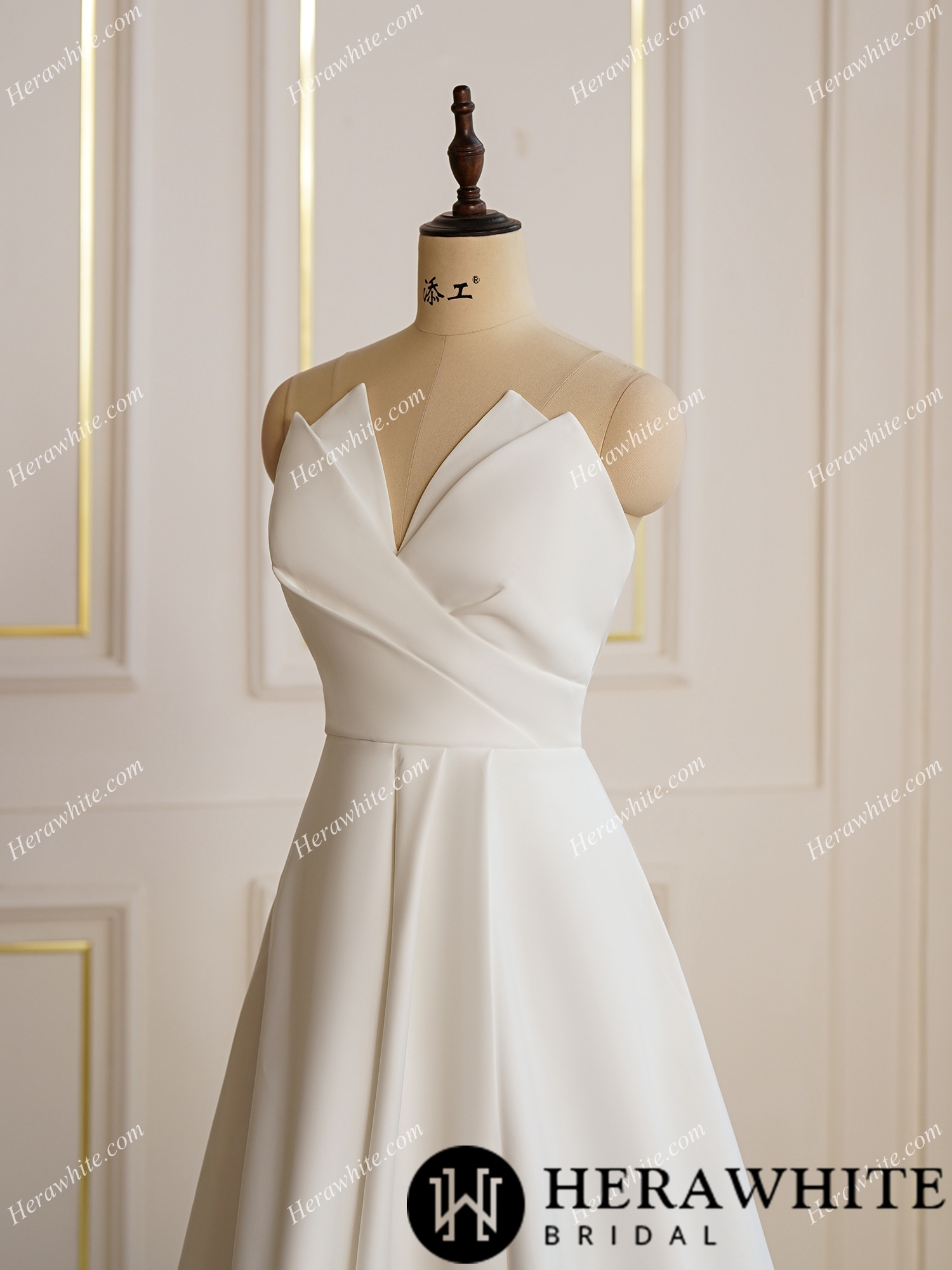 Modern Satin A-line Wedding Dress with Split