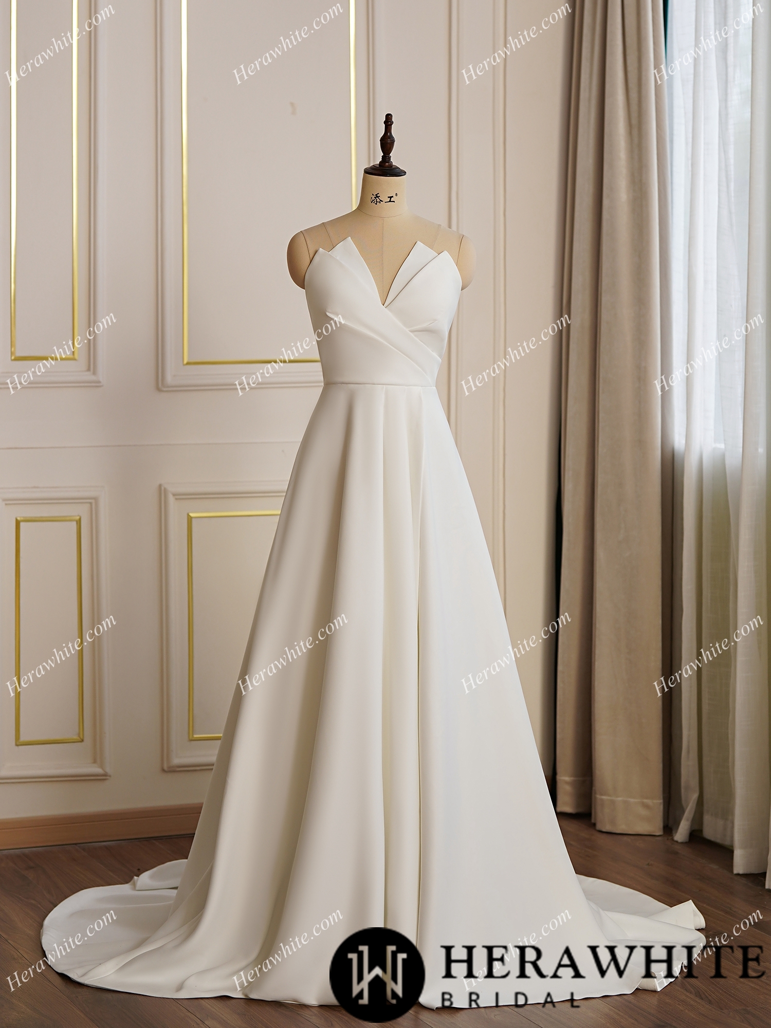 In Stock/ Modern Satin A-line Wedding Dress with Split