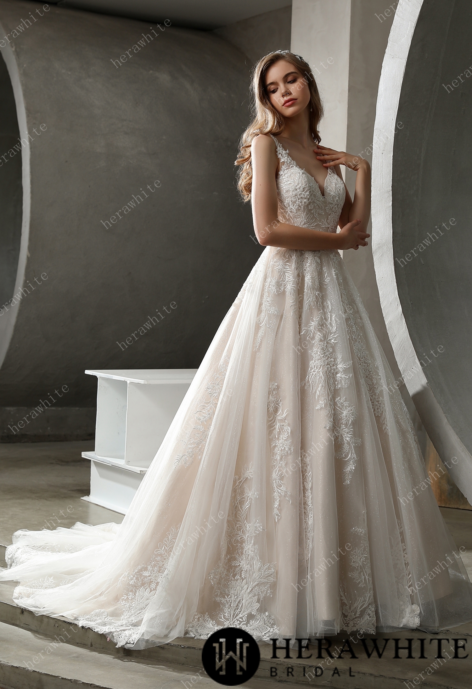 Stunning Tulle Lace Bridal Ball Gown with Glitter Tulle