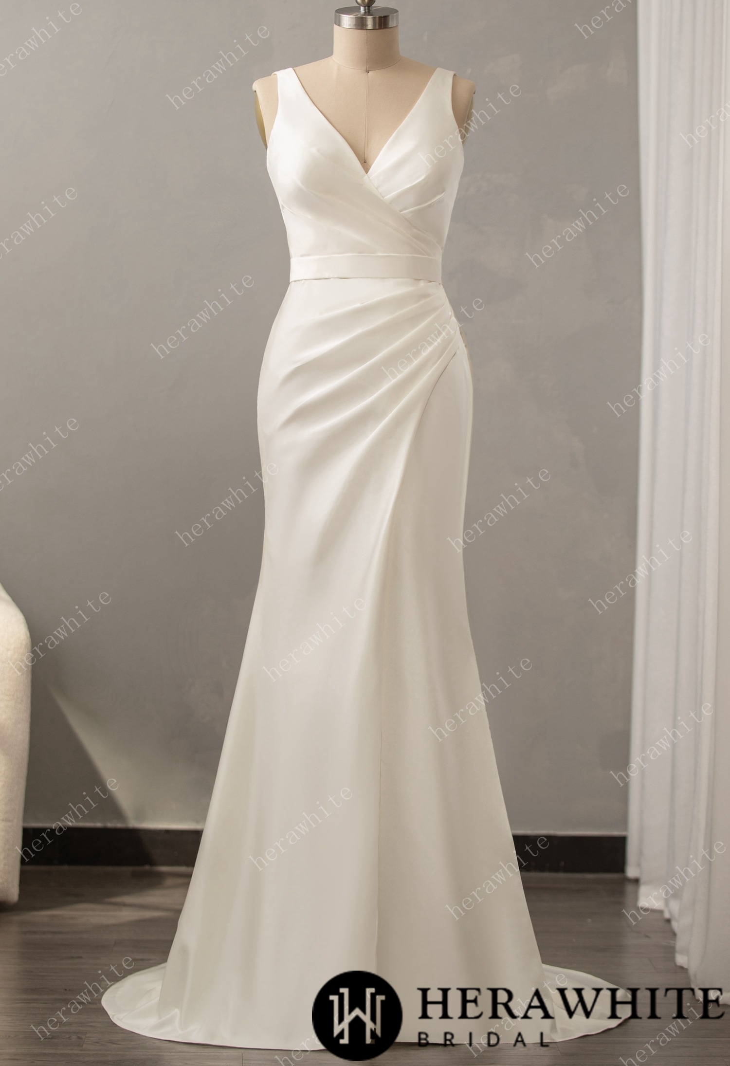 Modern V-neck Fit-and-Flare Wedding Dress