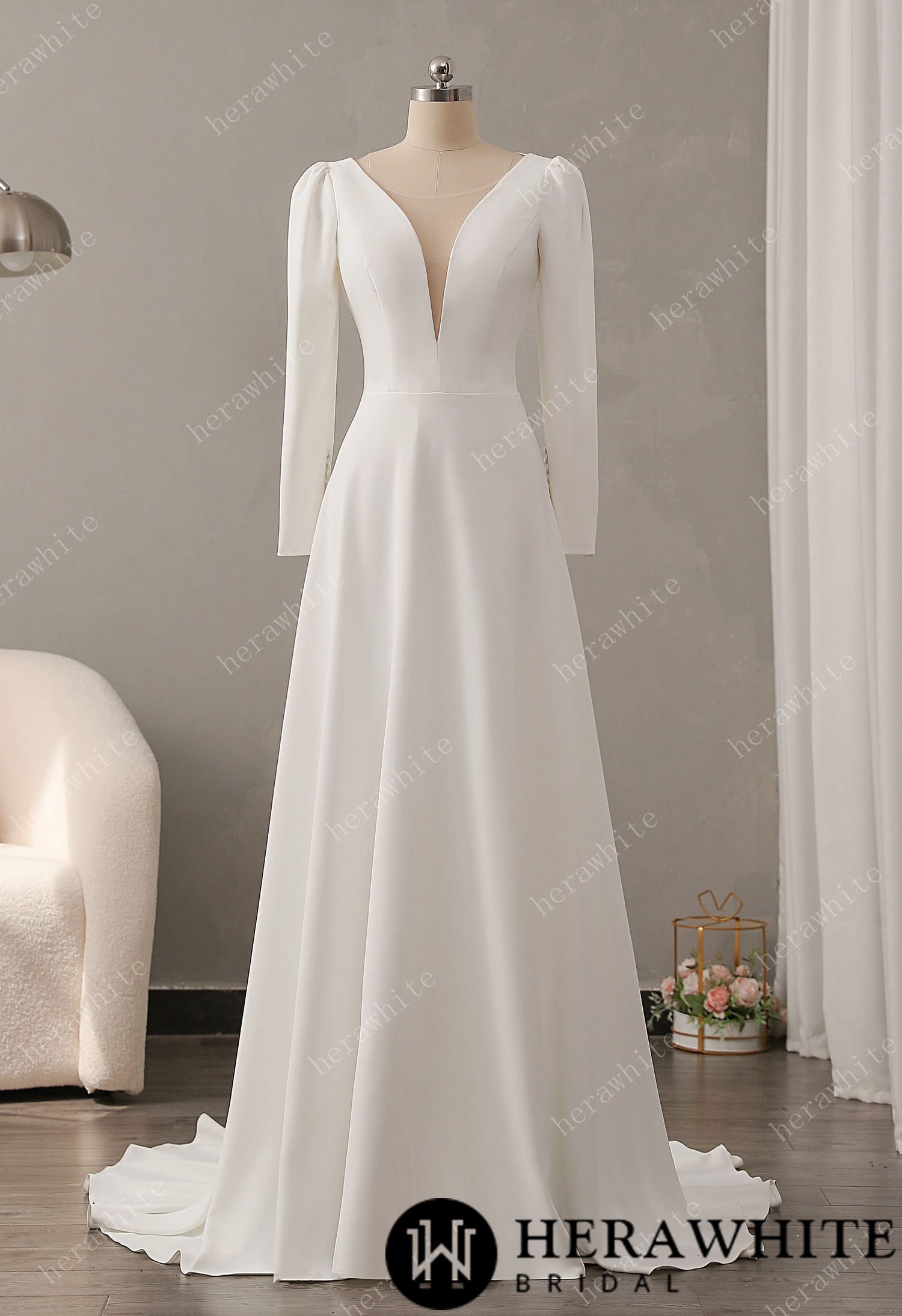 In Stock/ Crepe Plunging V-neckline Wedding Dress with Long Sleeve