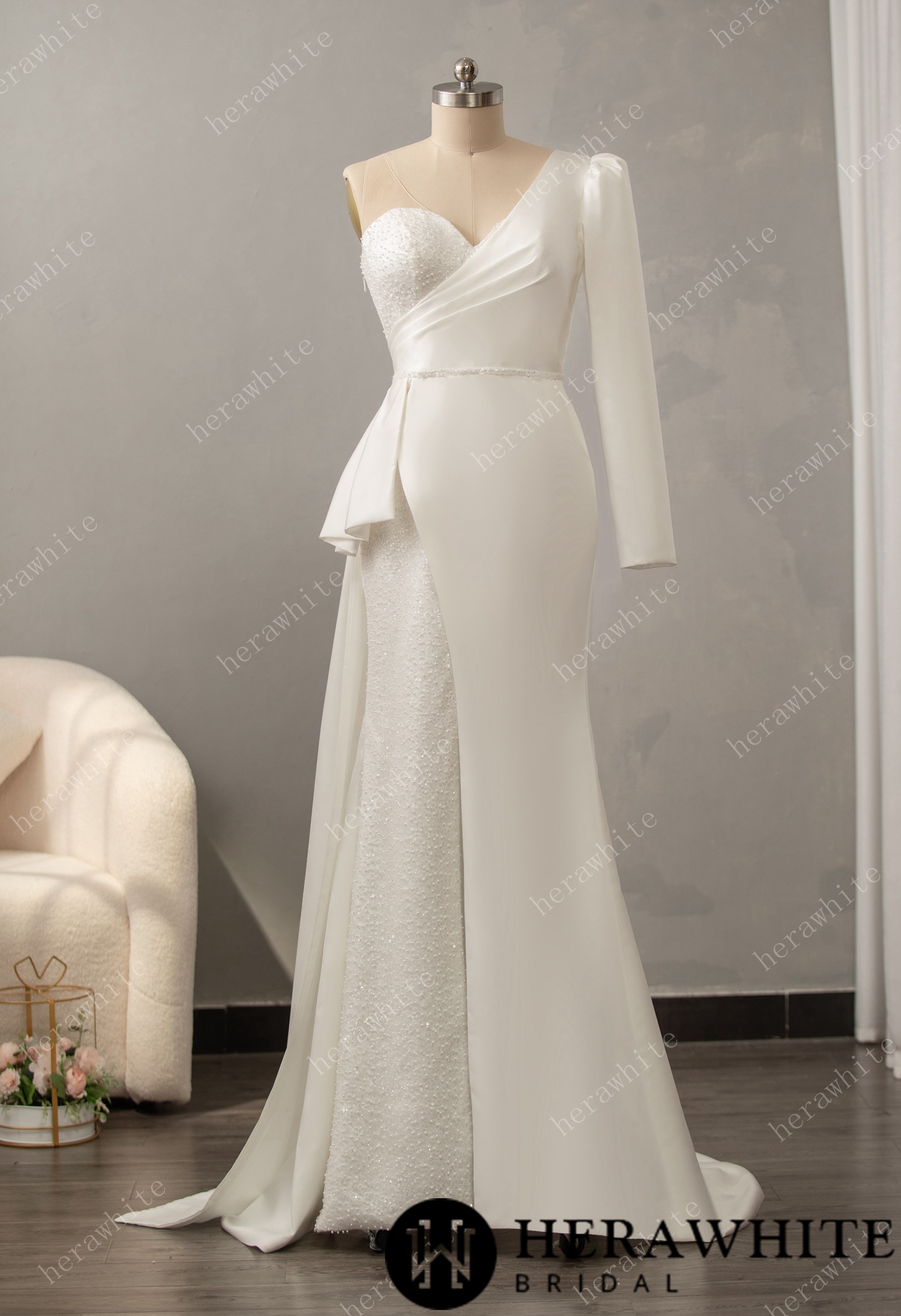 In Stock/ Sweetheart Neckline Wedding Dress with One Shoulder