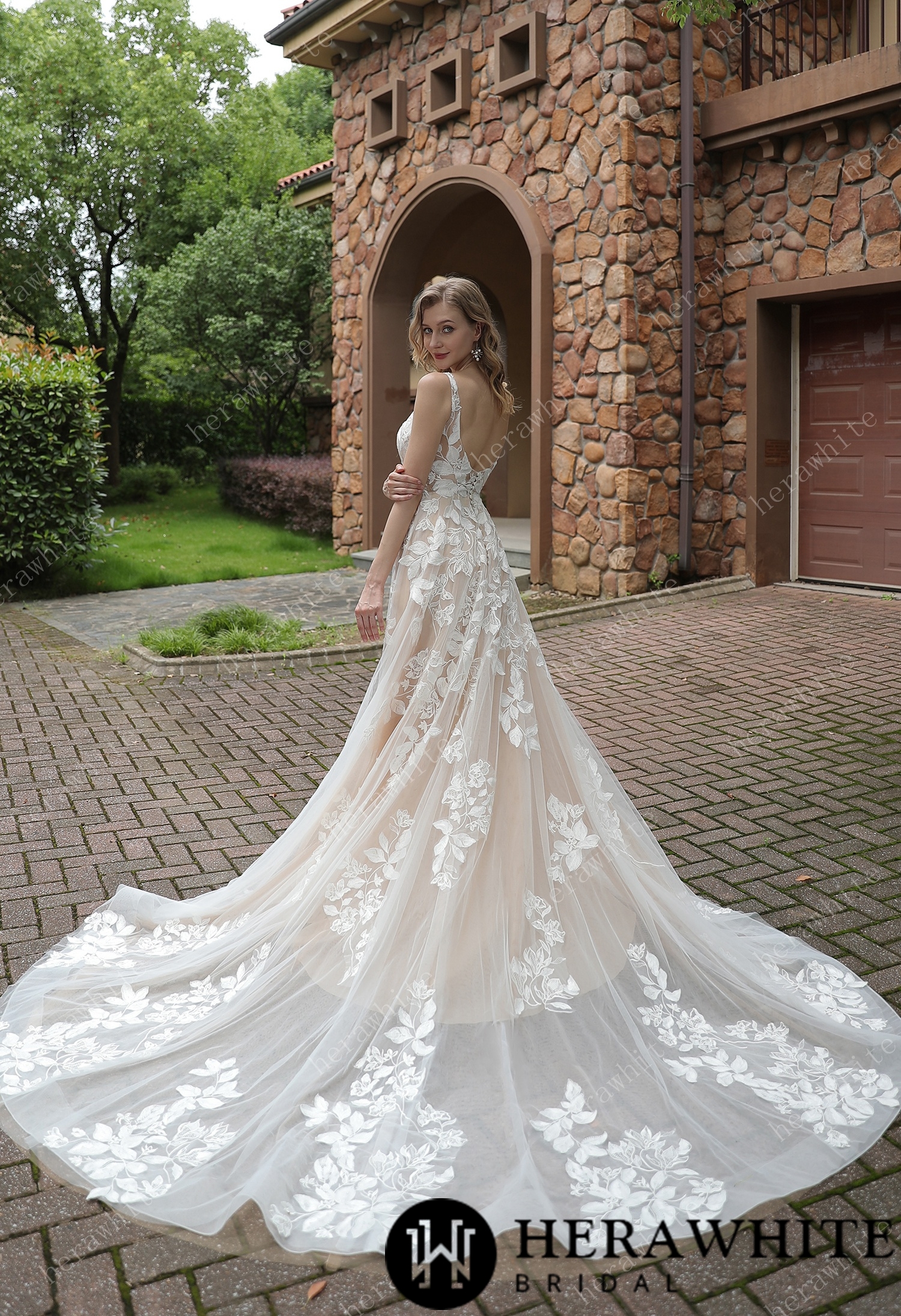 Luxurious Floral Lace  A-Line Sheer Train Wedding Dress
