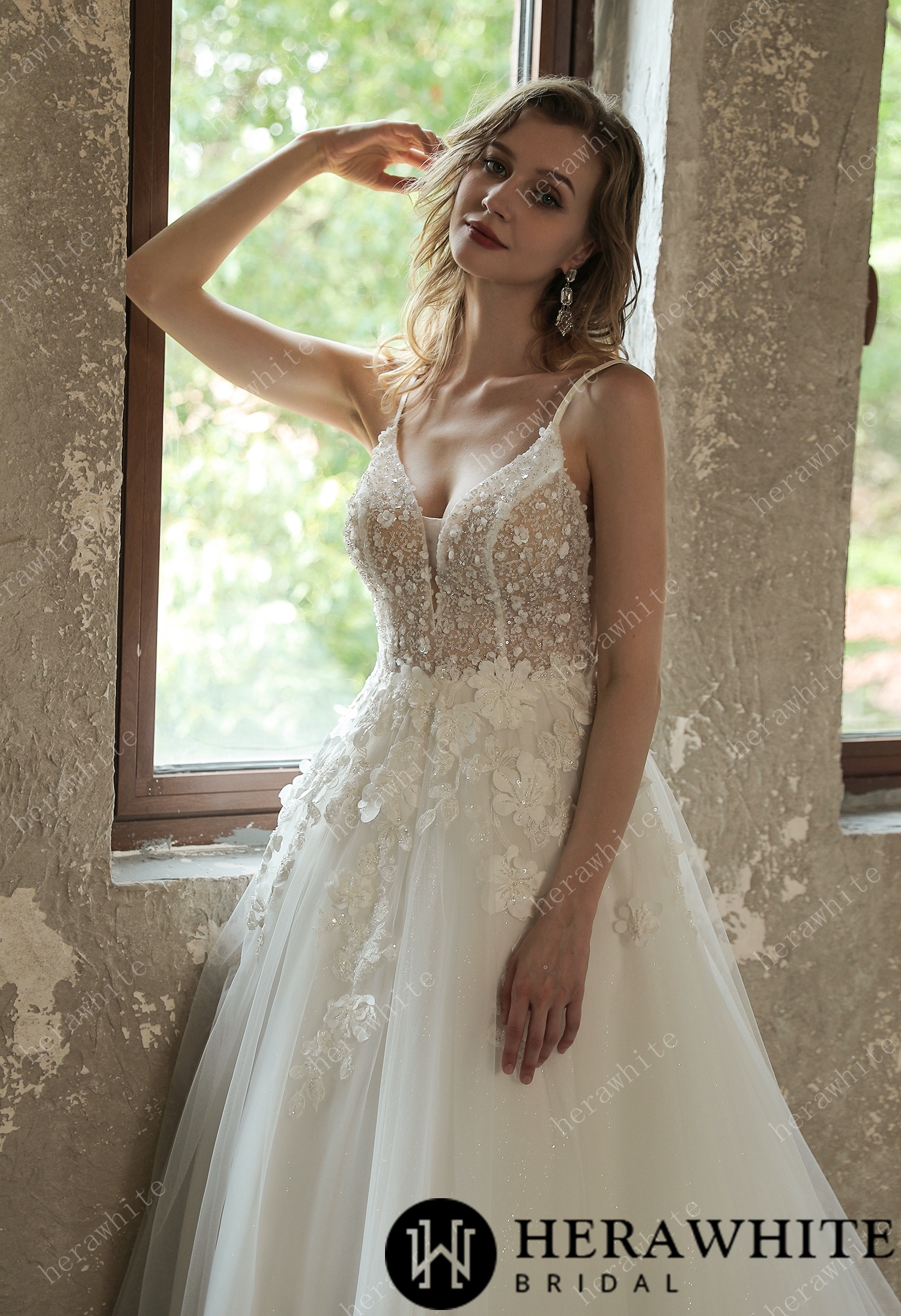 Sparkly Sequined Floral Tulle Ballgown V-neck Wedding Dress