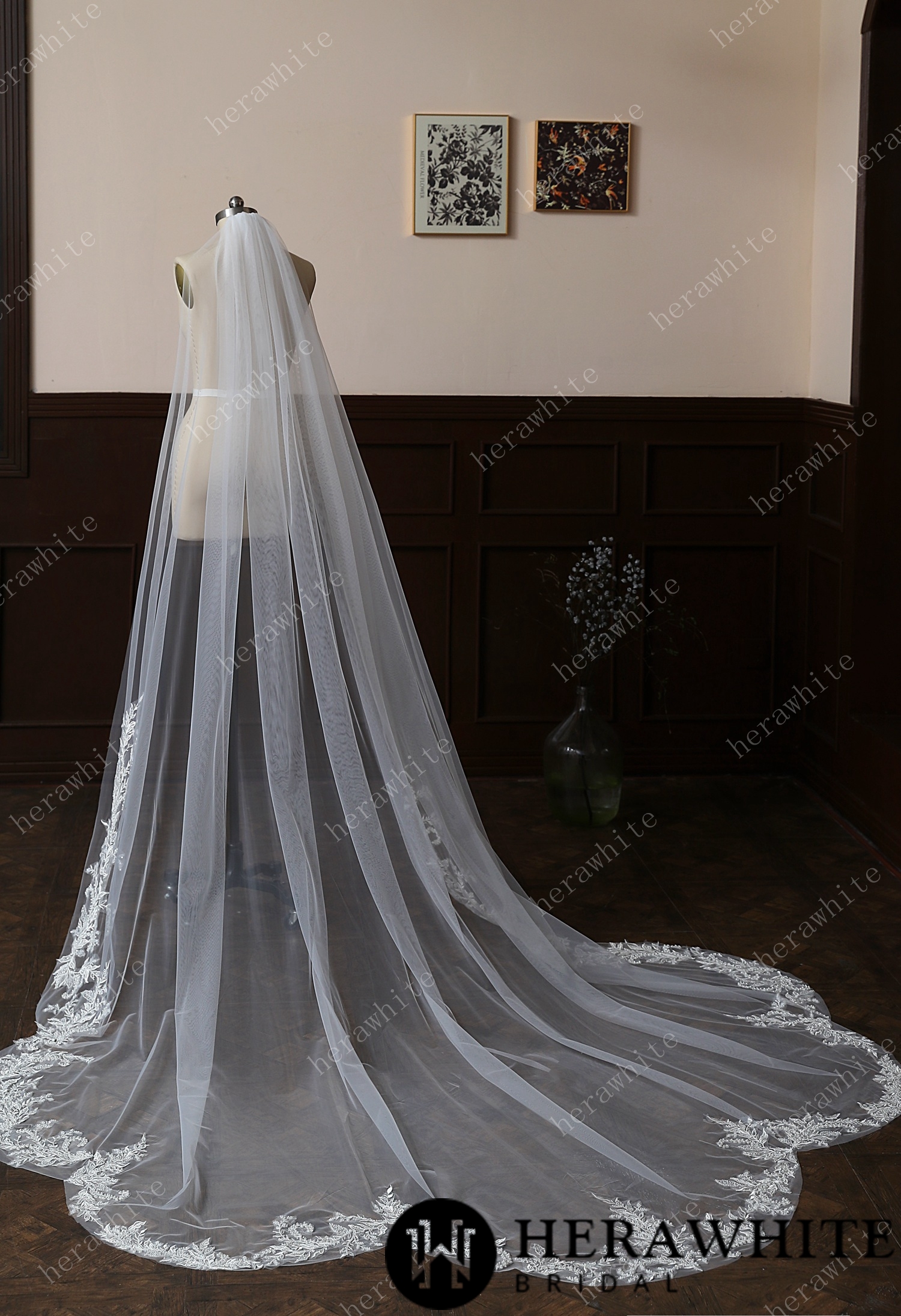 Garden-Inspired Lace-Edged Cathedral-Length Bridal Veil