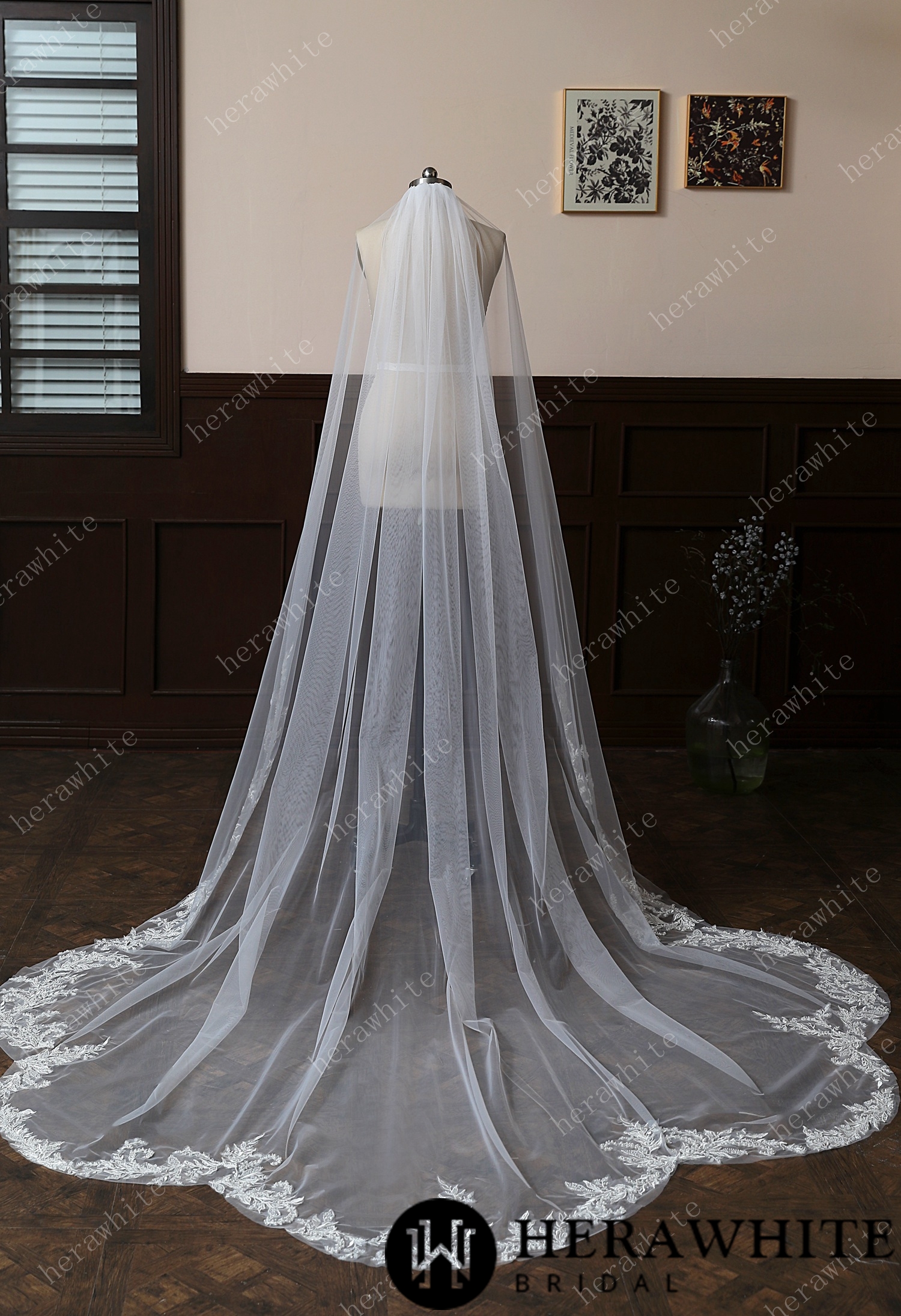 Garden-Inspired Lace-Edged Cathedral-Length Bridal Veil