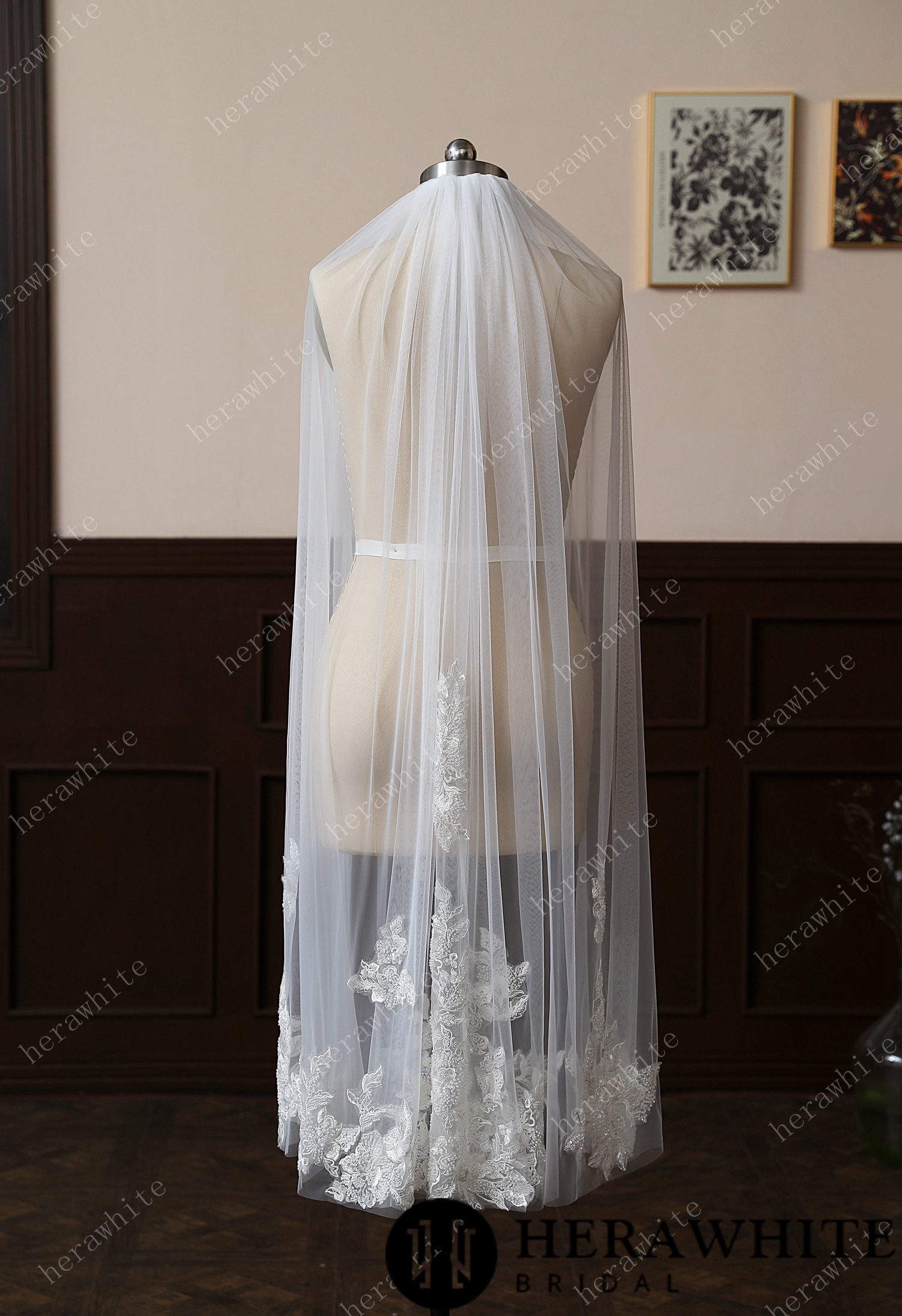 Embellished Floral Fingertip-Length Lace Bridal Veil