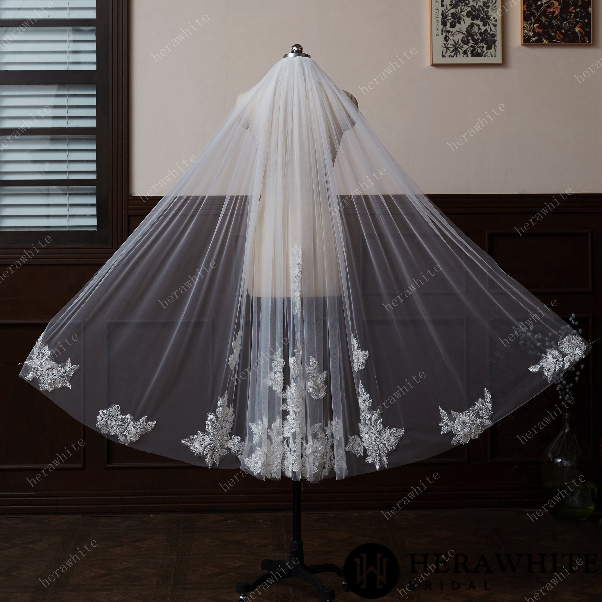 Embellished Floral Fingertip-Length Lace Bridal Veil