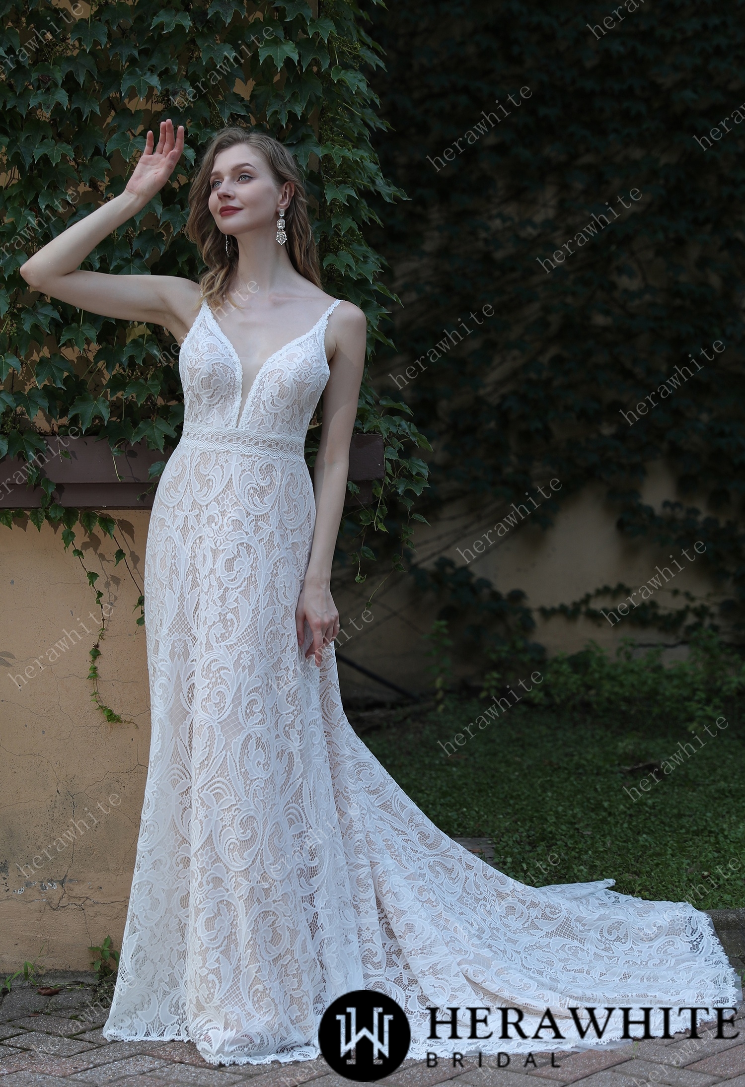 In Stock/ Summer Boho Lace  Wedding Dress With Spaghetti Straps