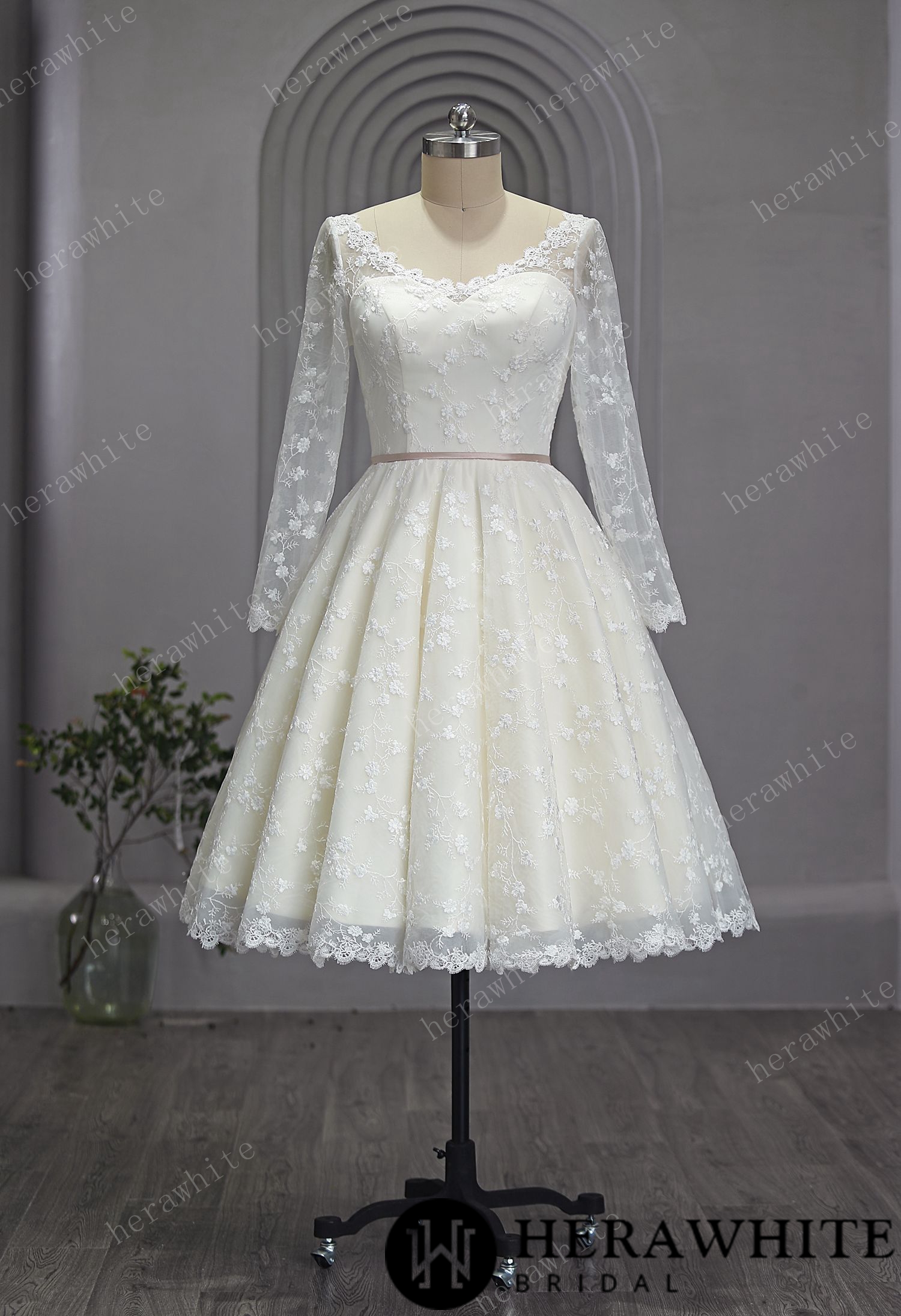 Vintage Lace Wedding Sheer Neckline With Sleeves Tea Length Garden Wedding Dress