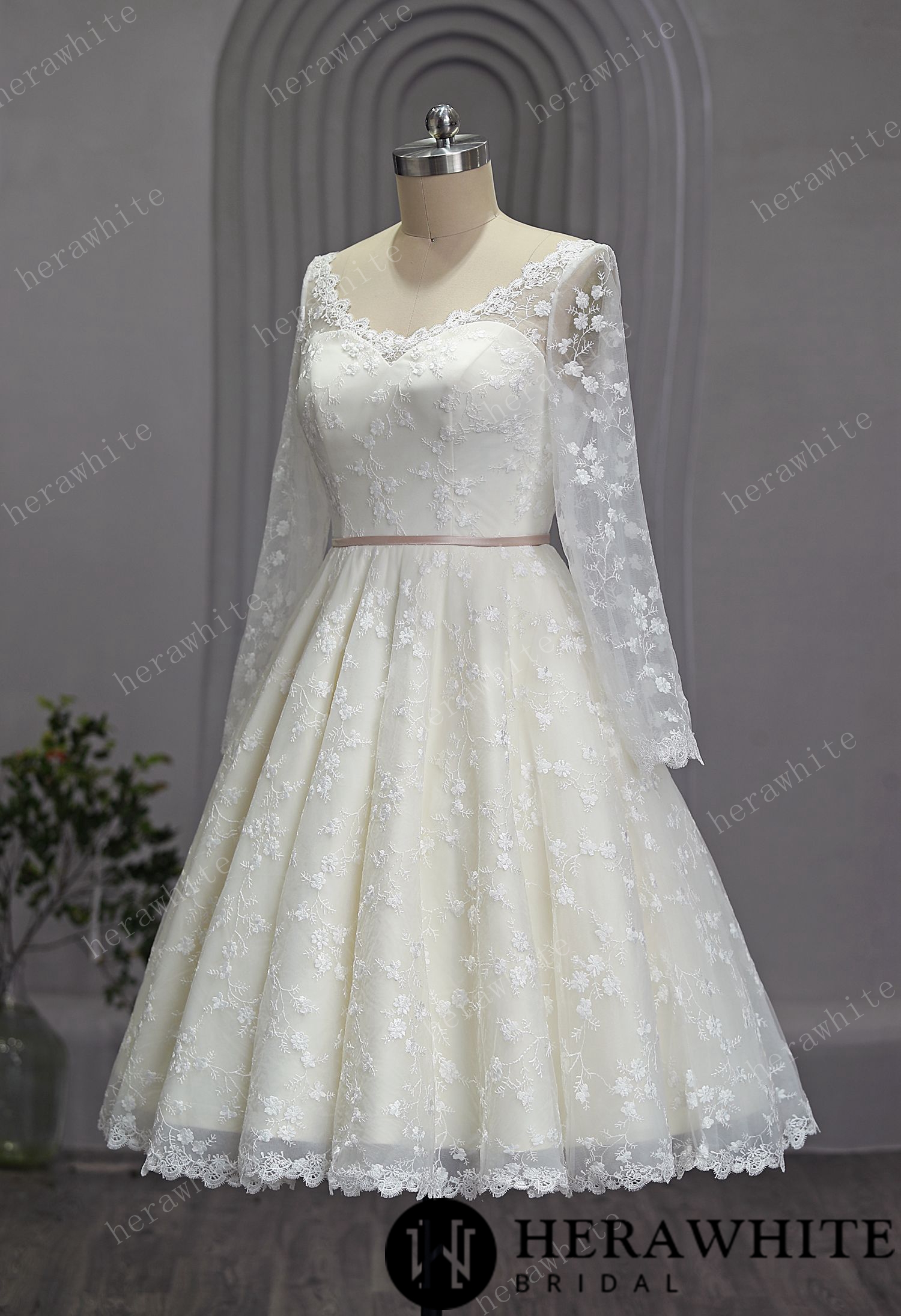 Vintage Lace Wedding Sheer Neckline With Sleeves Tea Length Garden Wedding Dress