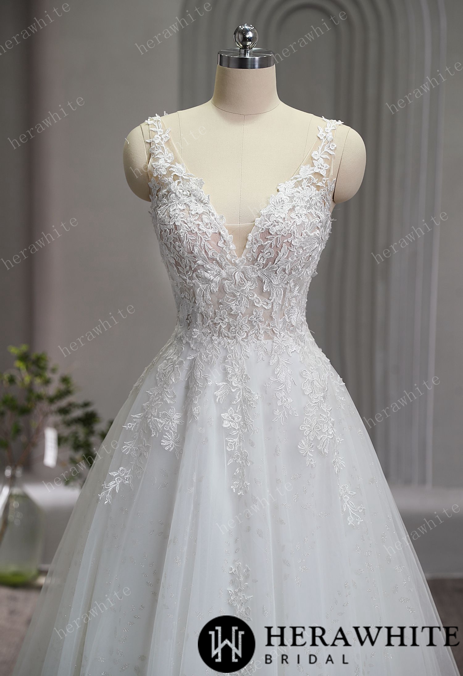 Sparkling V-Neck Lace Straps A-Line Bridal Gown