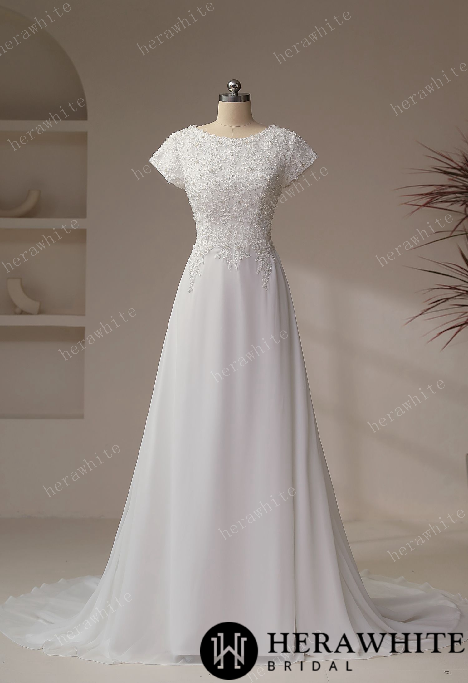 Classic Round-necked Sequined Chiffon Wedding Dress