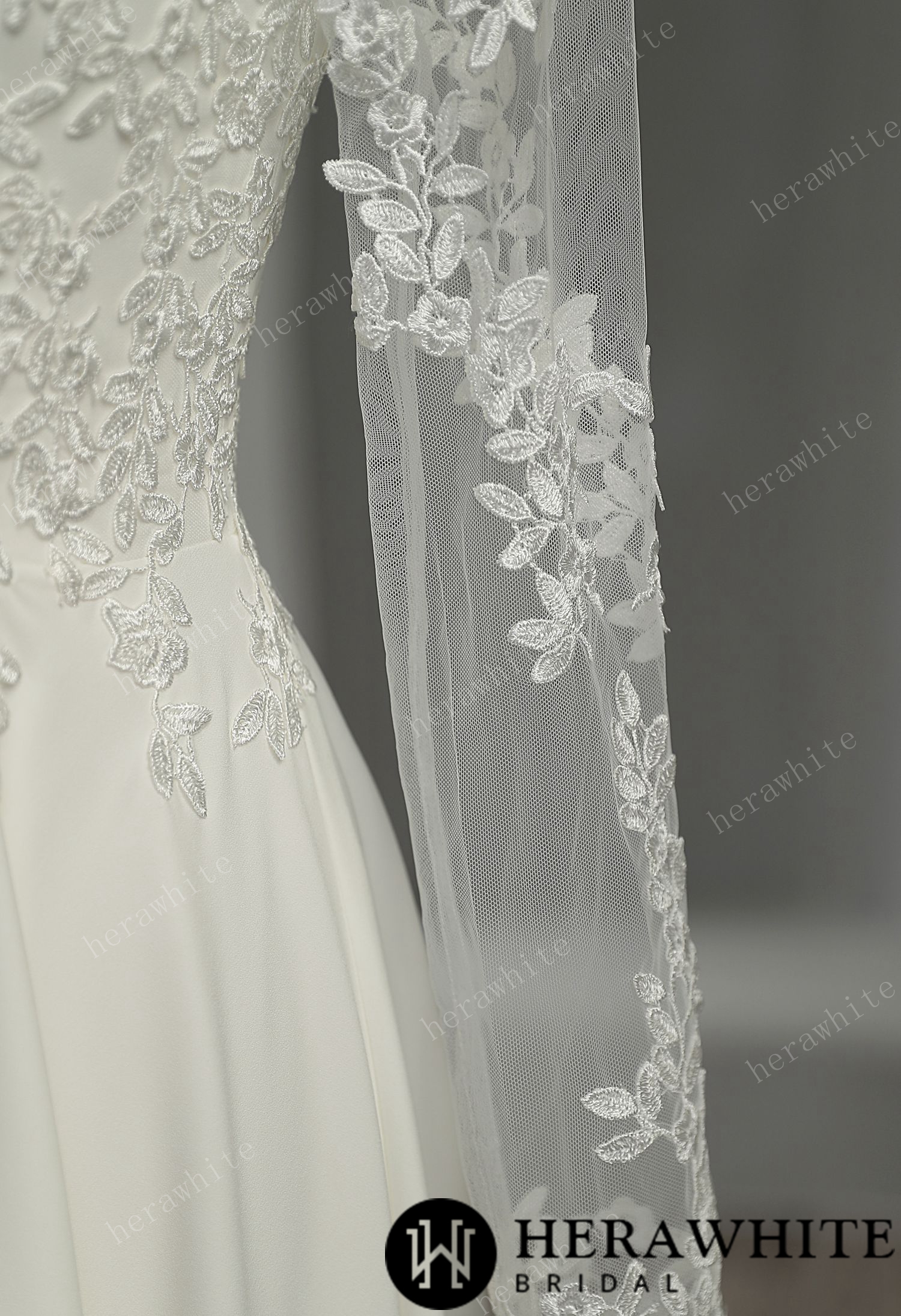 Illusion Lace Long Sleeves Tulle Short Wedding Dress
