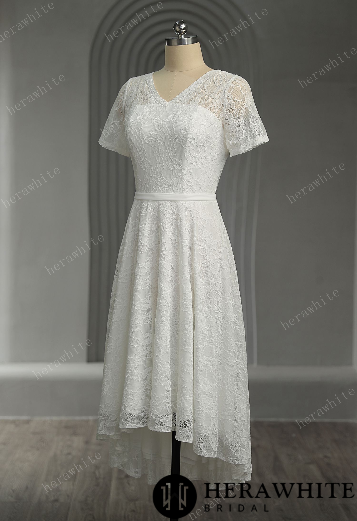 Classic Lace Short Wedding Dress