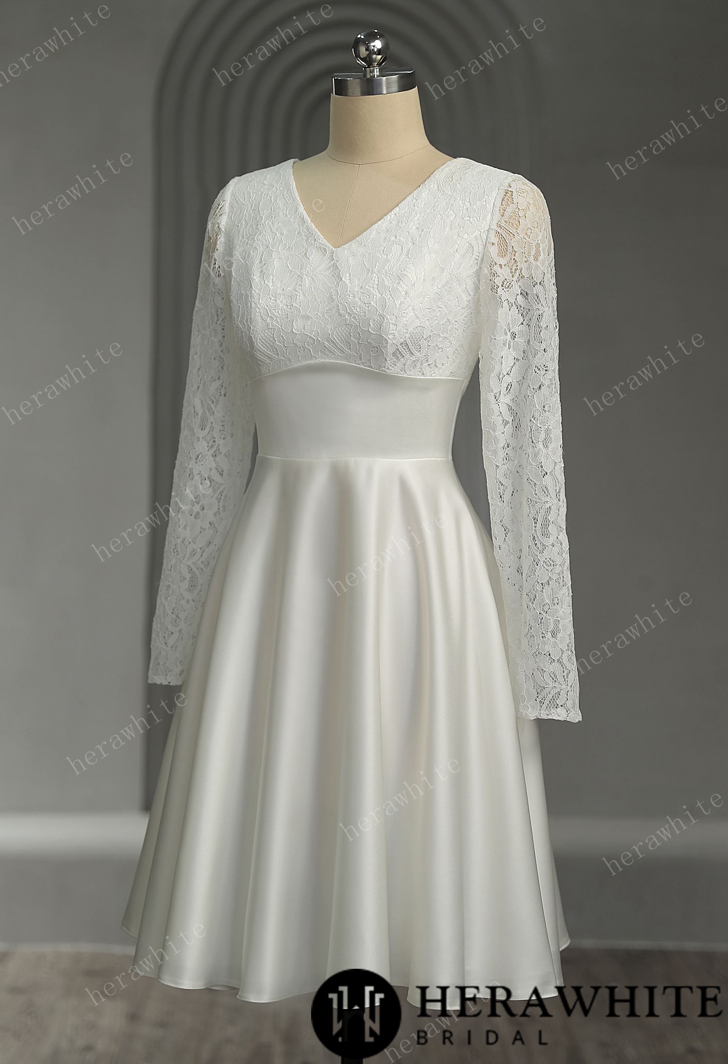 Classic V neck Lace Short Wedding Dress