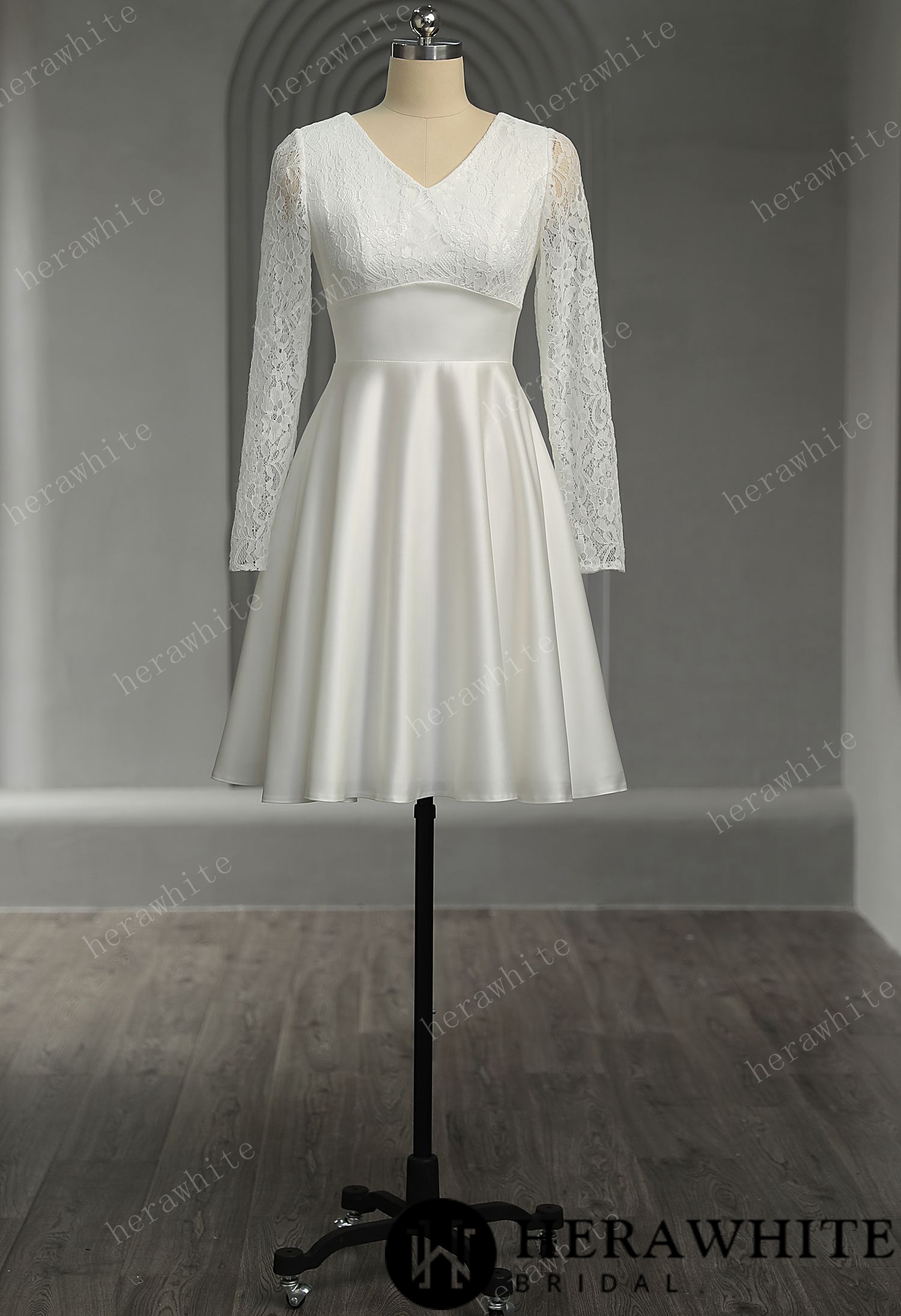 Classic V neck Lace Short Wedding Dress