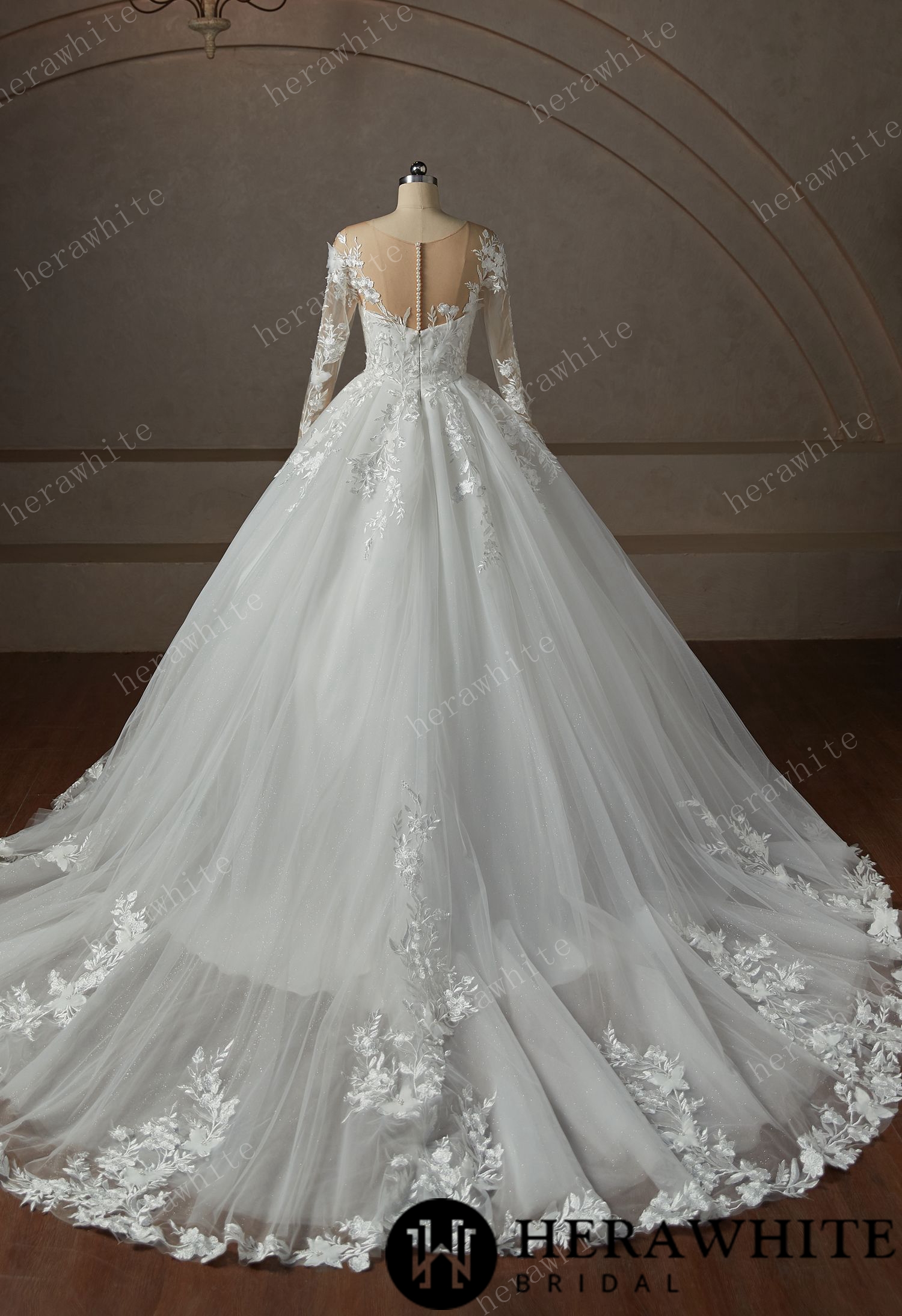 Floral Lace  Wedding Dress With Long Sleeve