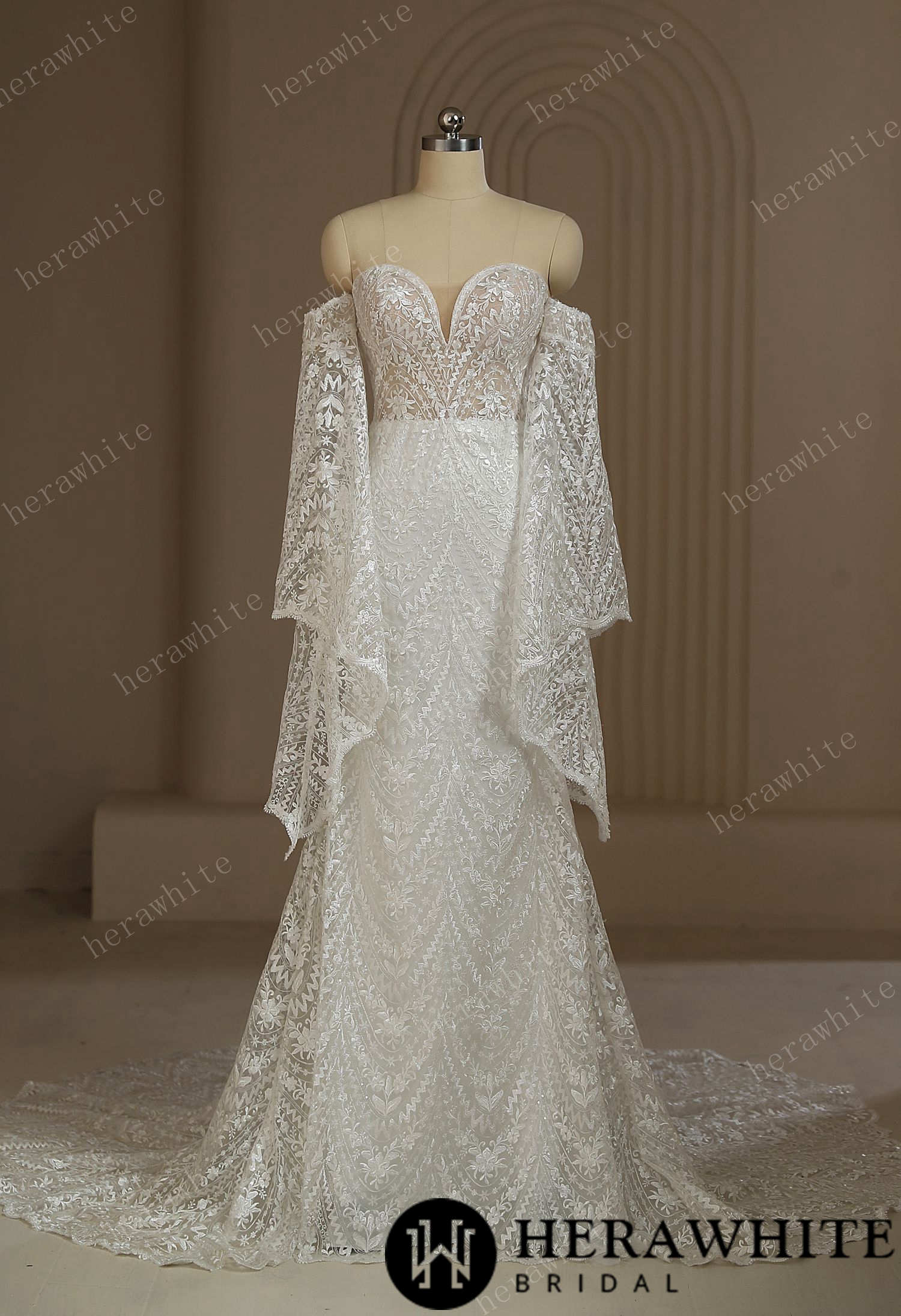 Boho Lace Wedding Dress With Detachable Sleeves