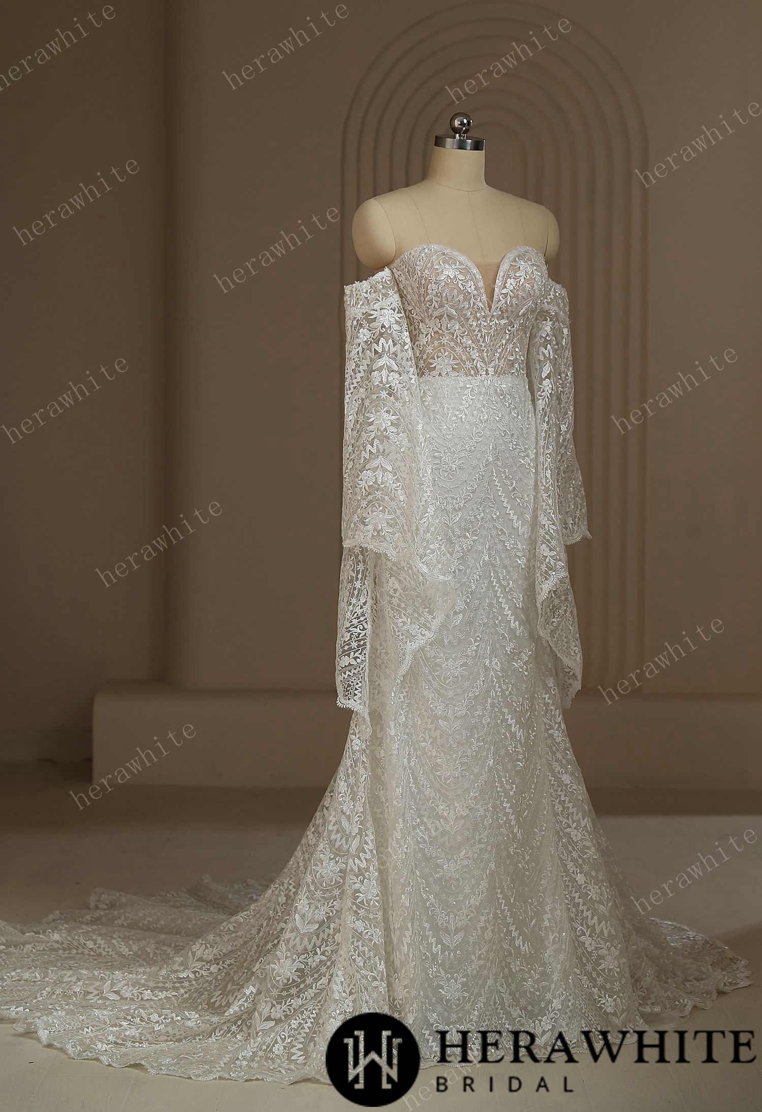 Boho Lace Wedding Dress With Detachable Sleeves