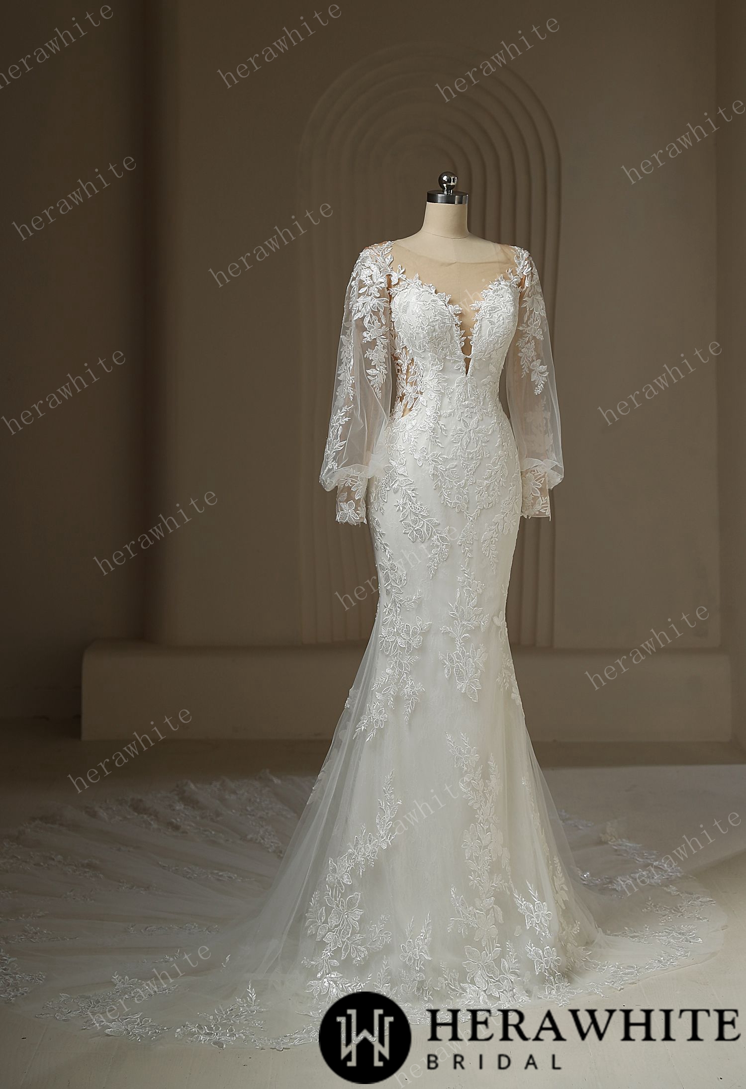 Long Train Mermaid Bridal Lace Wedding  Dress With Plunging Neckline