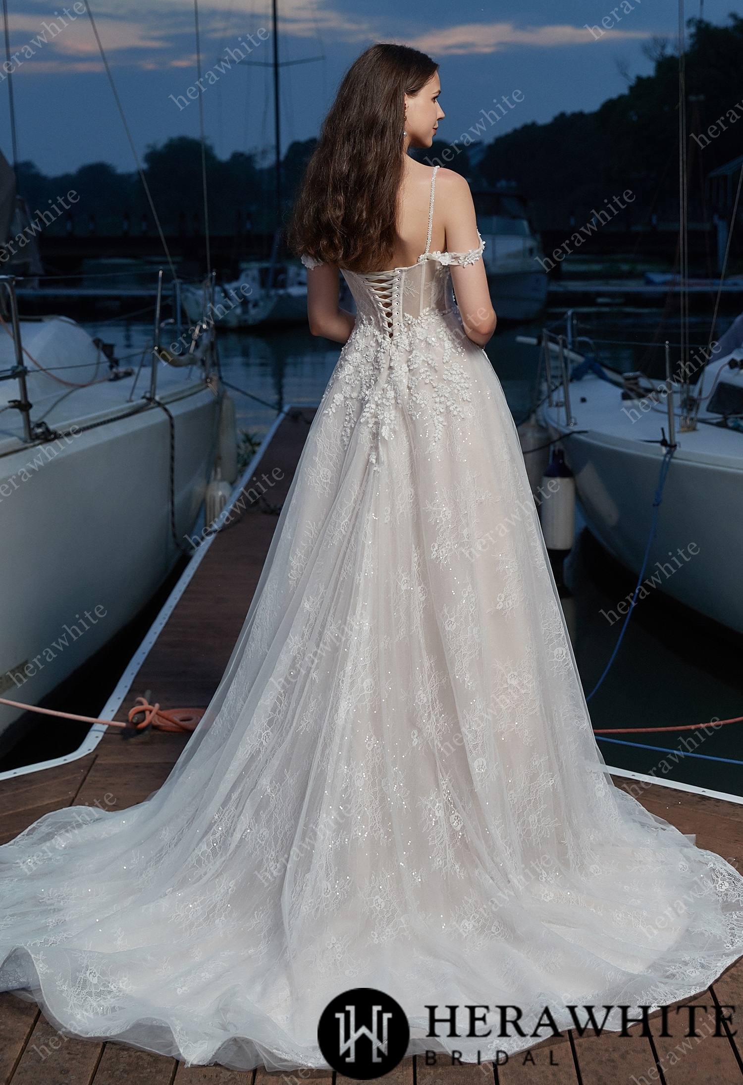 Floral Appliques V-Neck Grace Wedding Dress with Corset Back