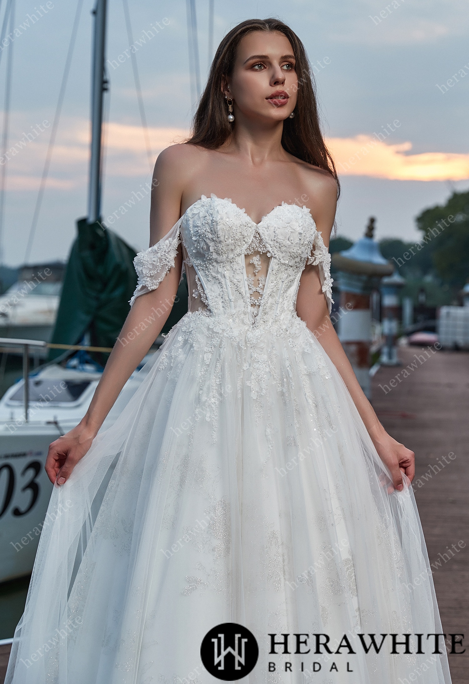 Hollow Appliques Off Shoulder And Sweetheart Wedding Dress
