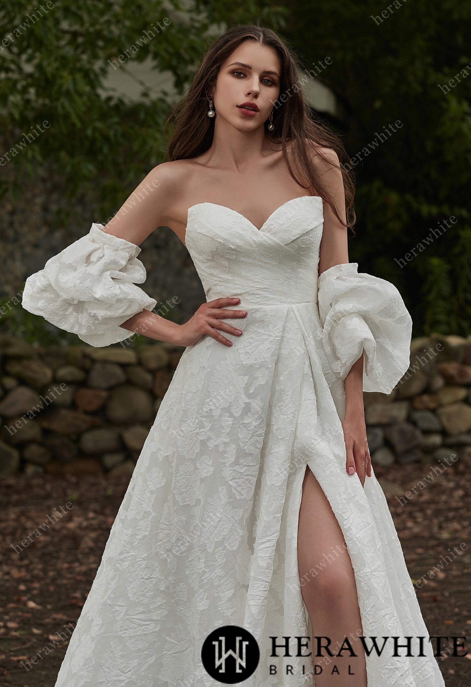In Stock/ Jacquard Puff Sleeves Grace Slit And Sweetheart Wedding Dress