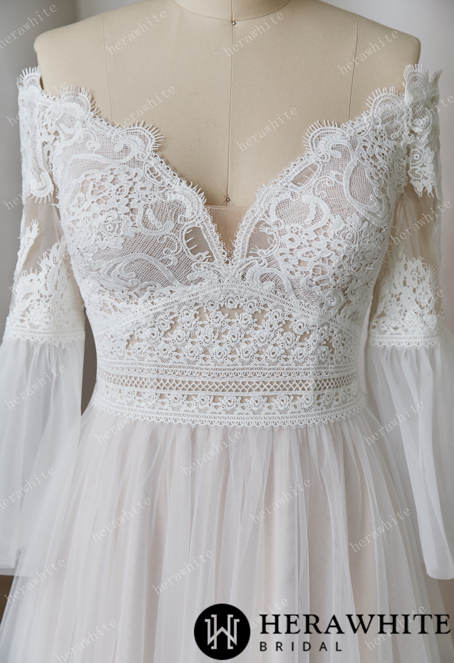 Feminine A Line Tulle Beach Wedding Dress with  Bell Sleeve