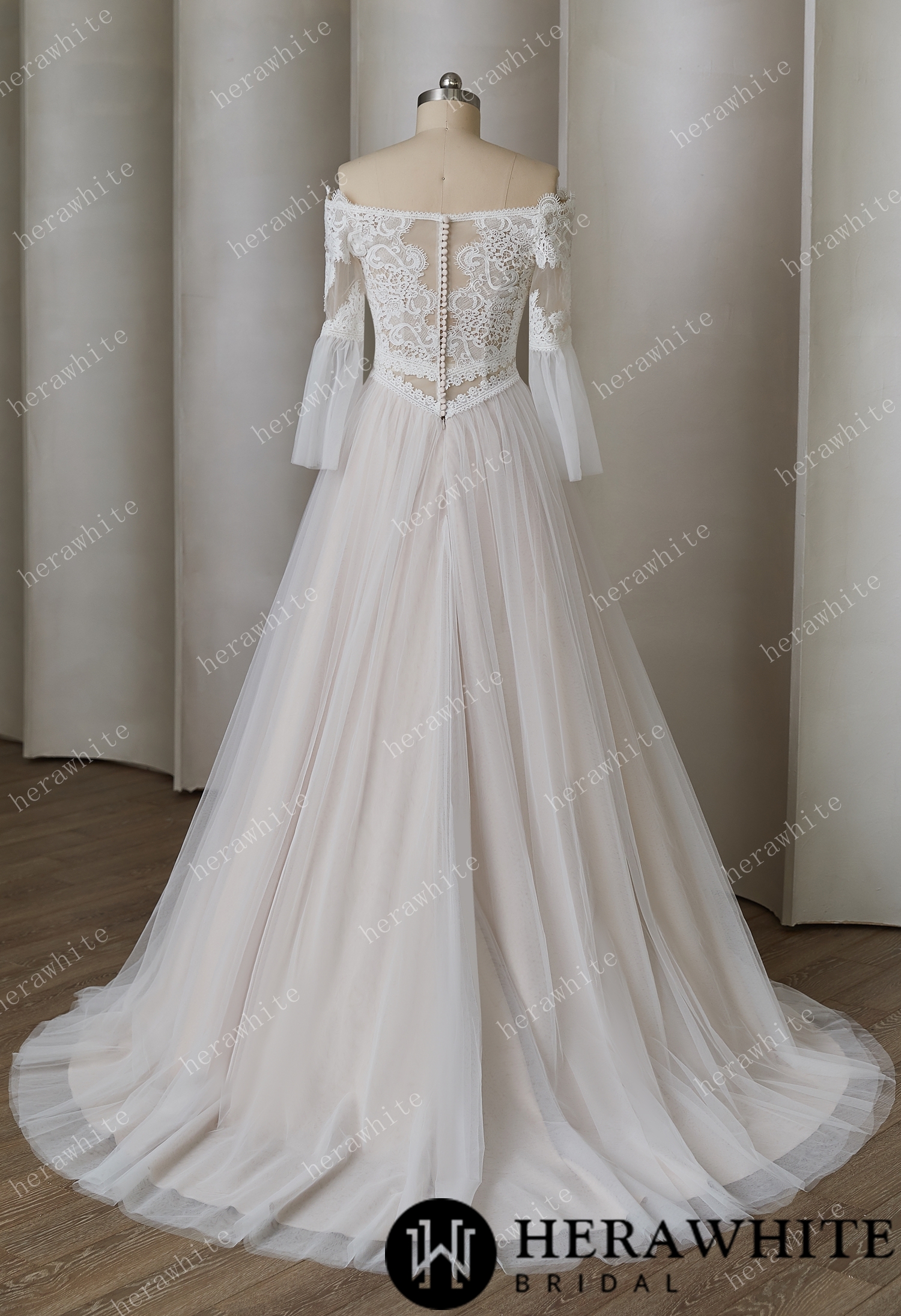 Feminine A Line Tulle Beach Wedding Dress with  Bell Sleeve