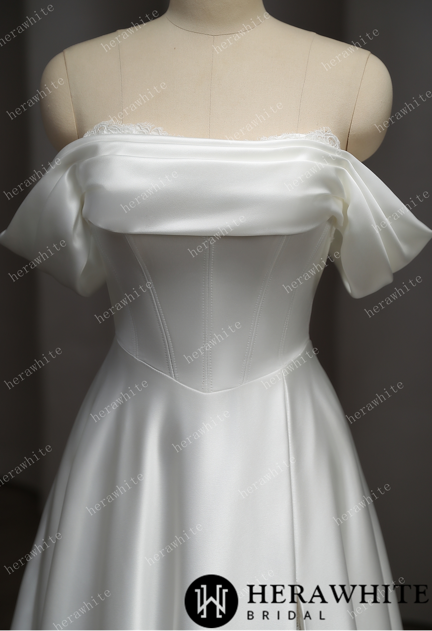 Romantic off Shoulder A-line Wedding Dress with Split Skirt