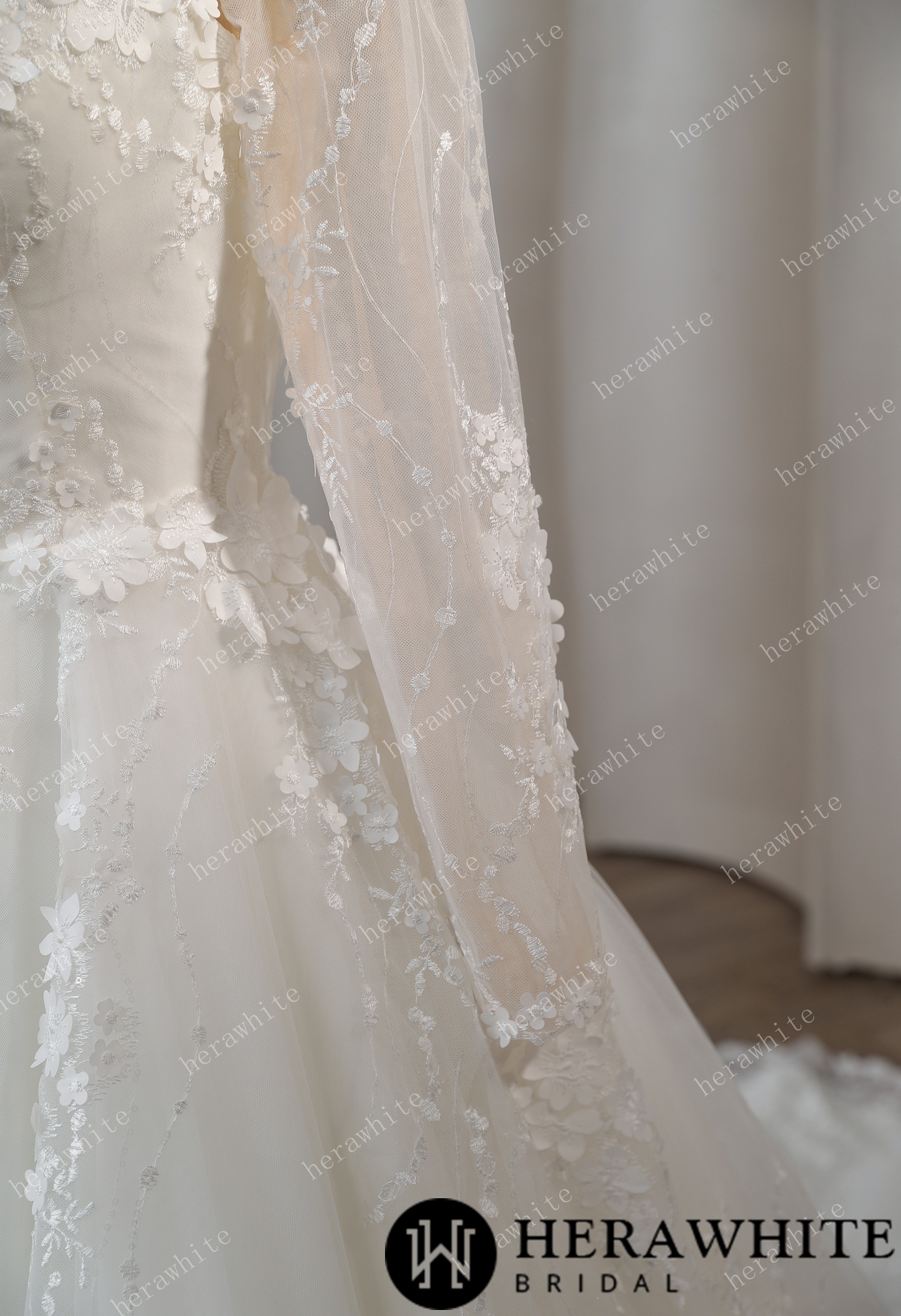 Sexy Elegant Illusion Plunging V Neck Wedding Dress