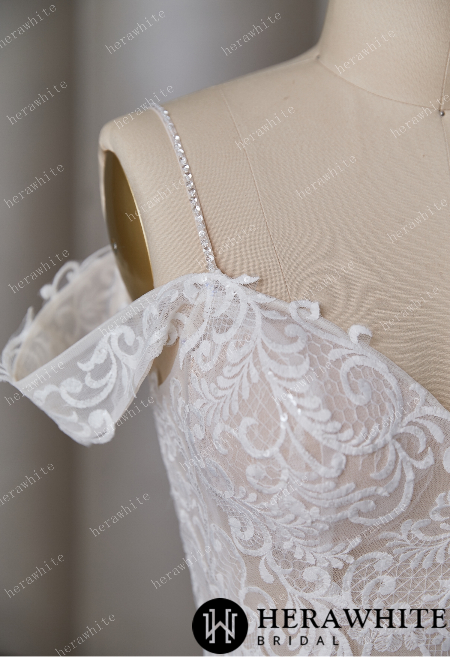 Romantic A-line Wedding Dress With Vintage Charm and Modern Elegance