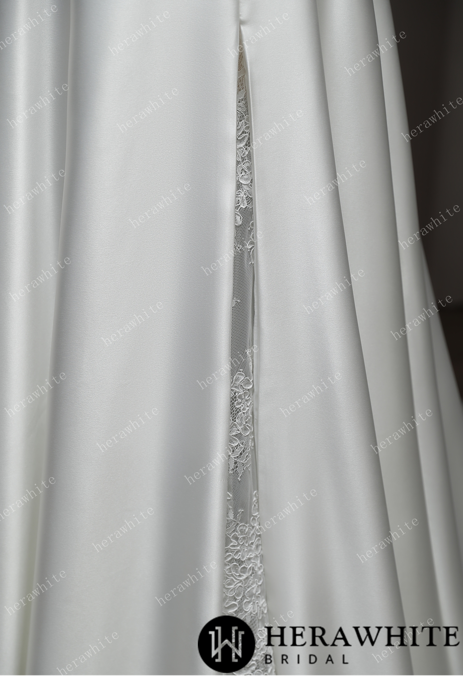 Romantic off Shoulder A-line Wedding Dress with Split Skirt