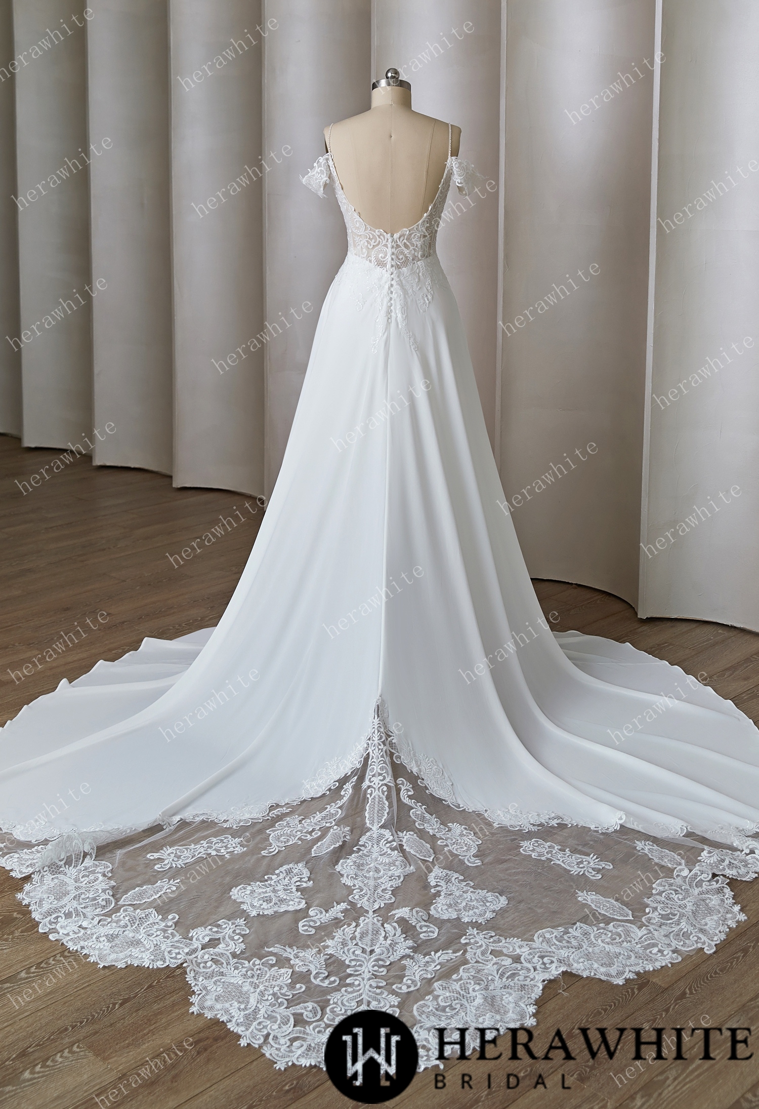 Romantic A-line Wedding Dress With Vintage Charm and Modern Elegance