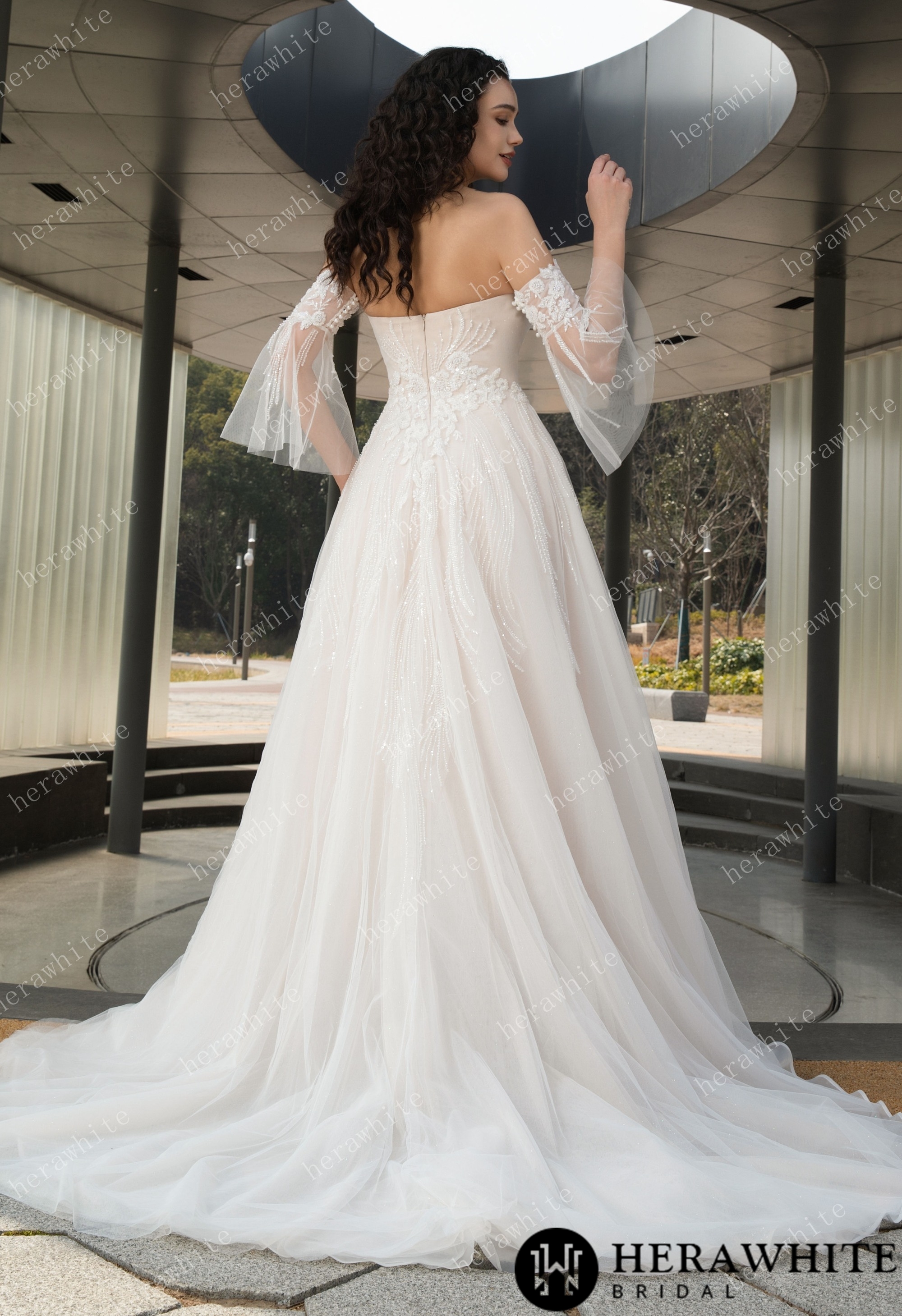 Ethereal Glow A Dreamlike Sparkling Bridal Gown