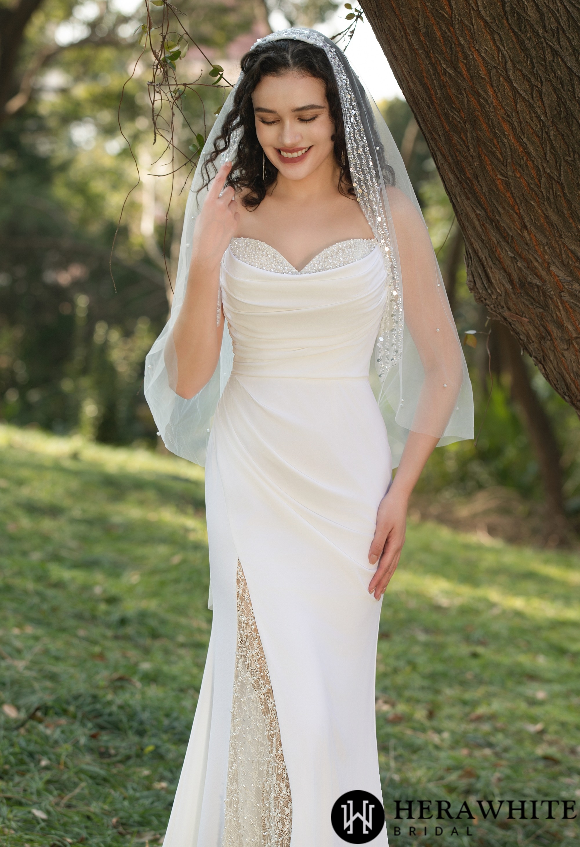 Short handmade pearl beaded wedding veil